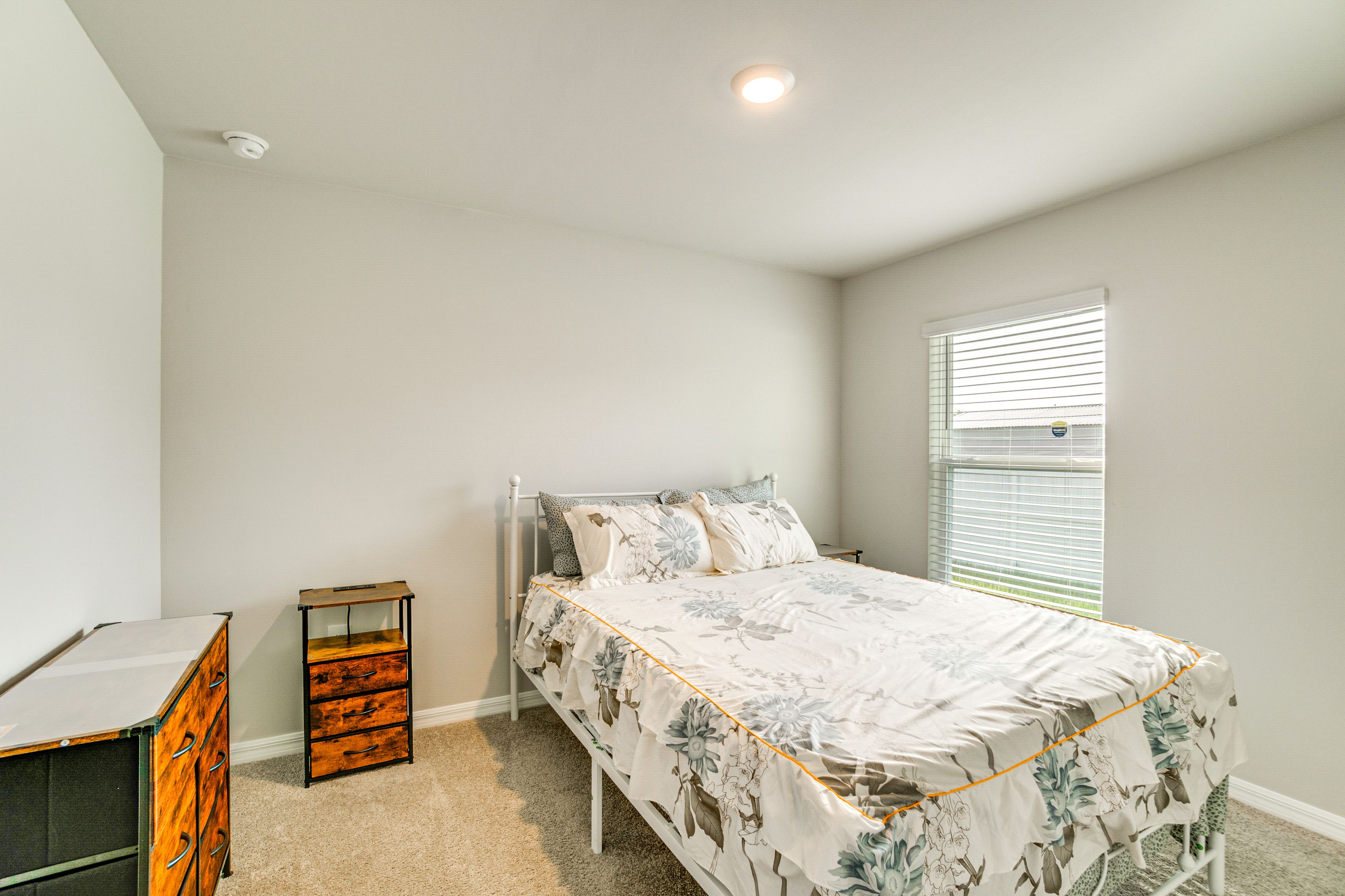 Bedroom 3 | Queen Bed