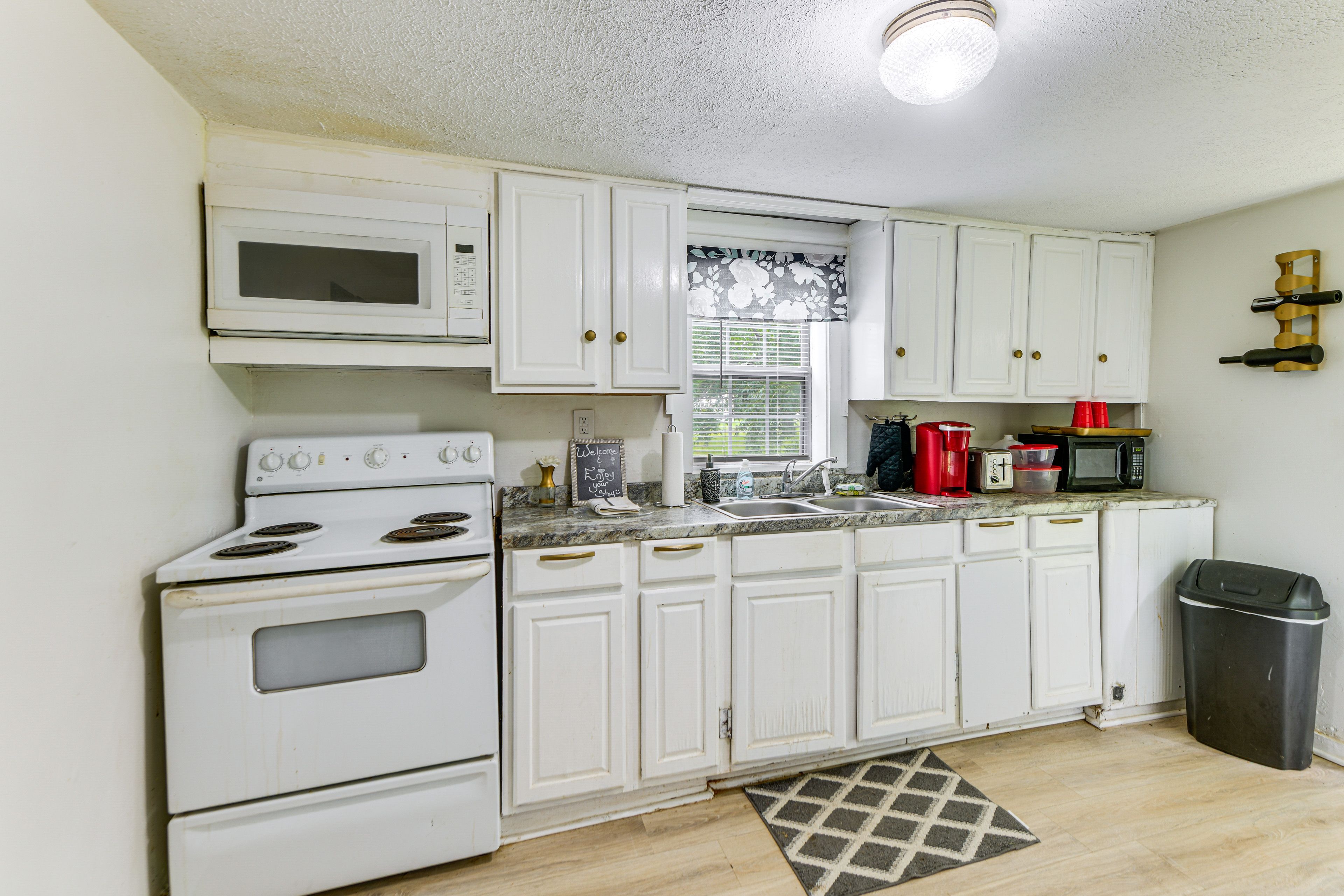 Kitchen | Dishware & Flatware | Washer & Dryer