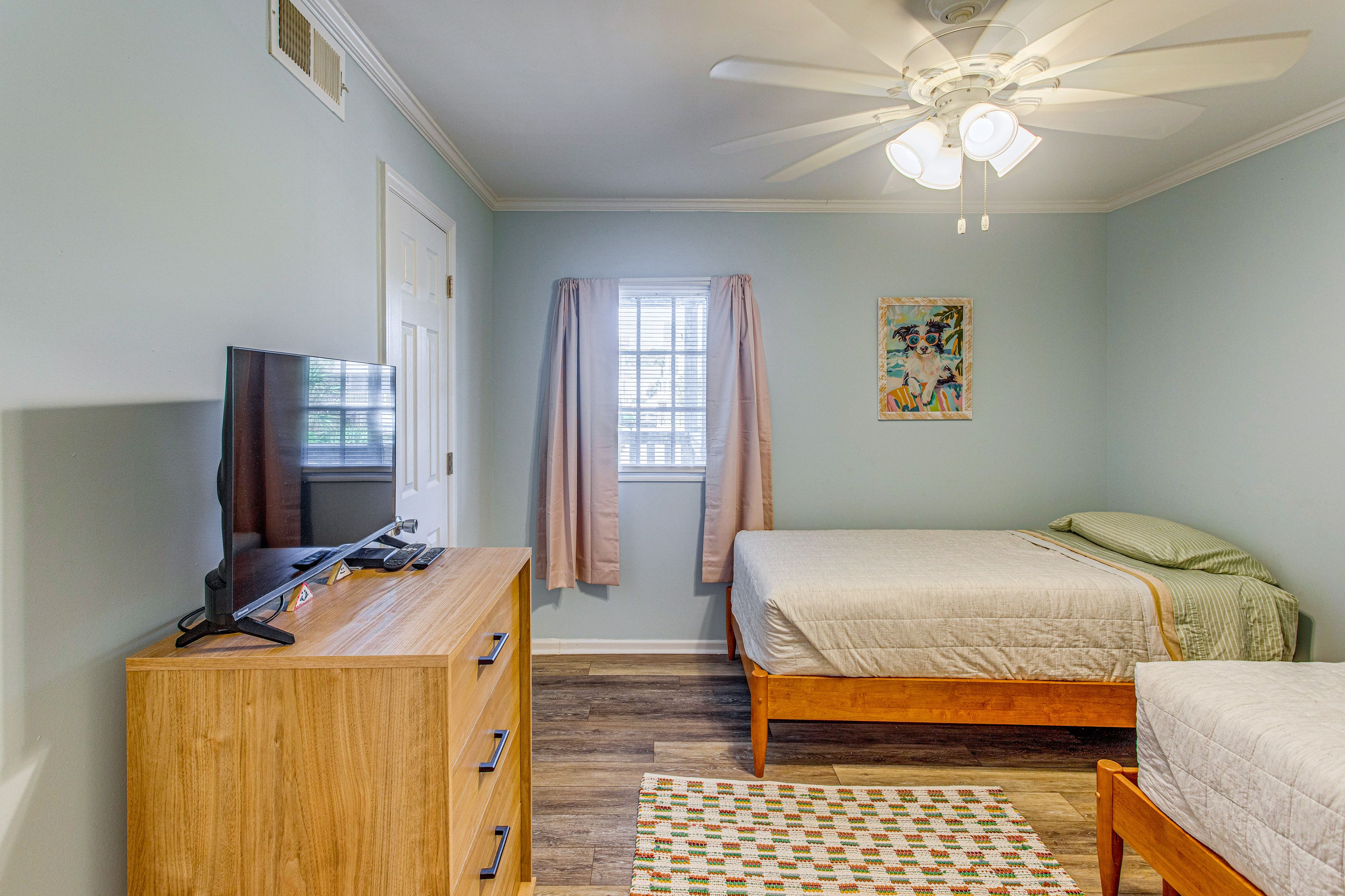 Bedroom 2 | 2 Twin Beds