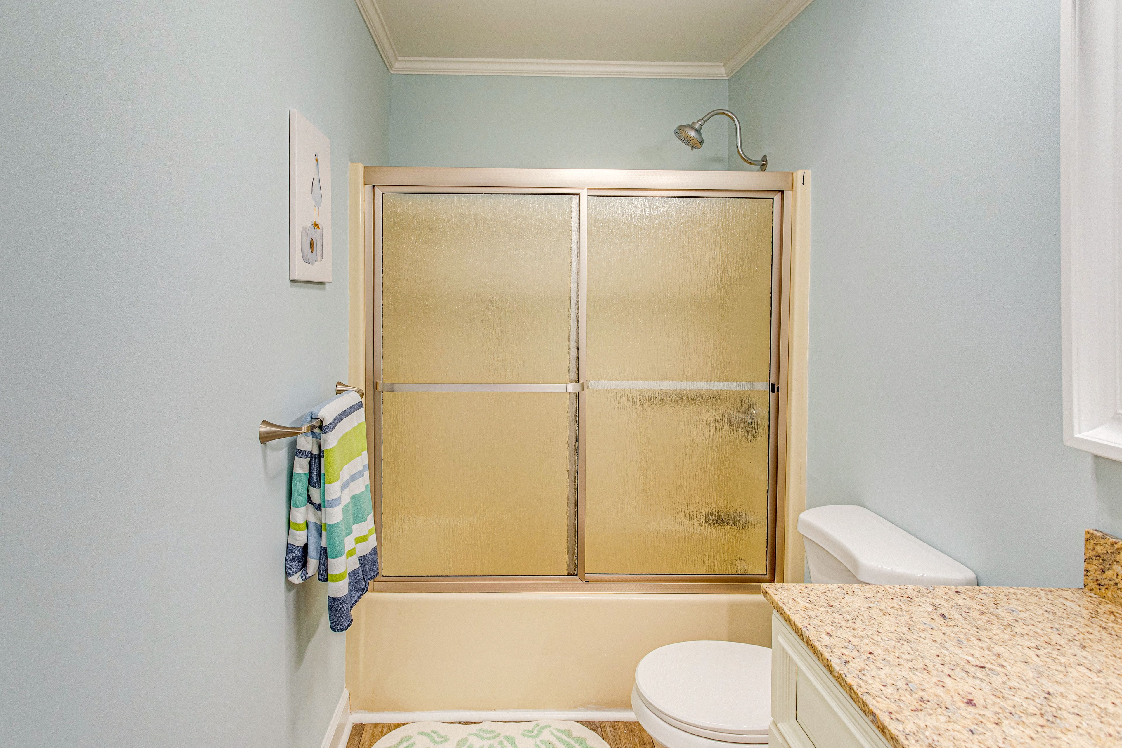 Full Bathroom