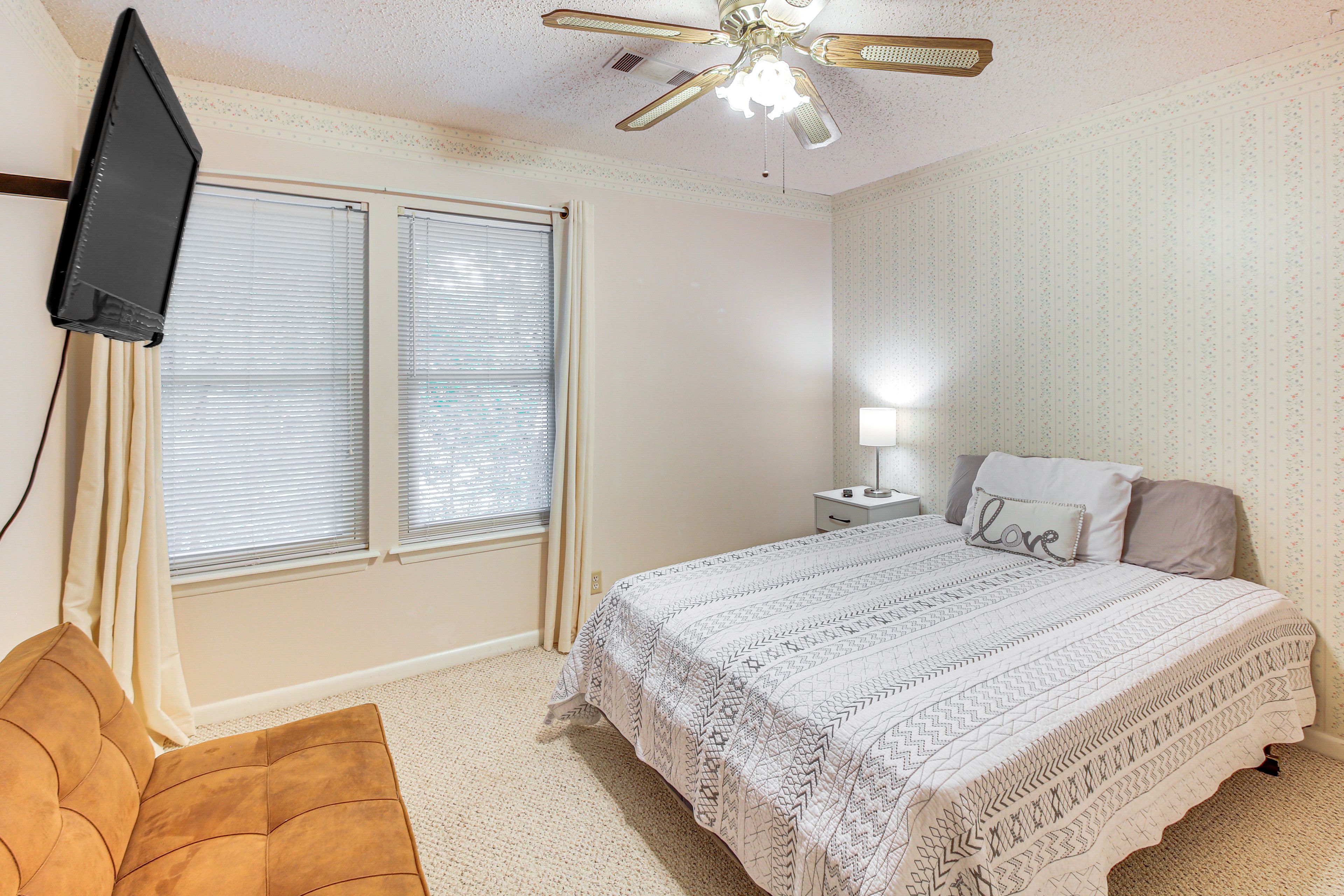 Bedroom 2 | Queen Bed | 2nd Floor