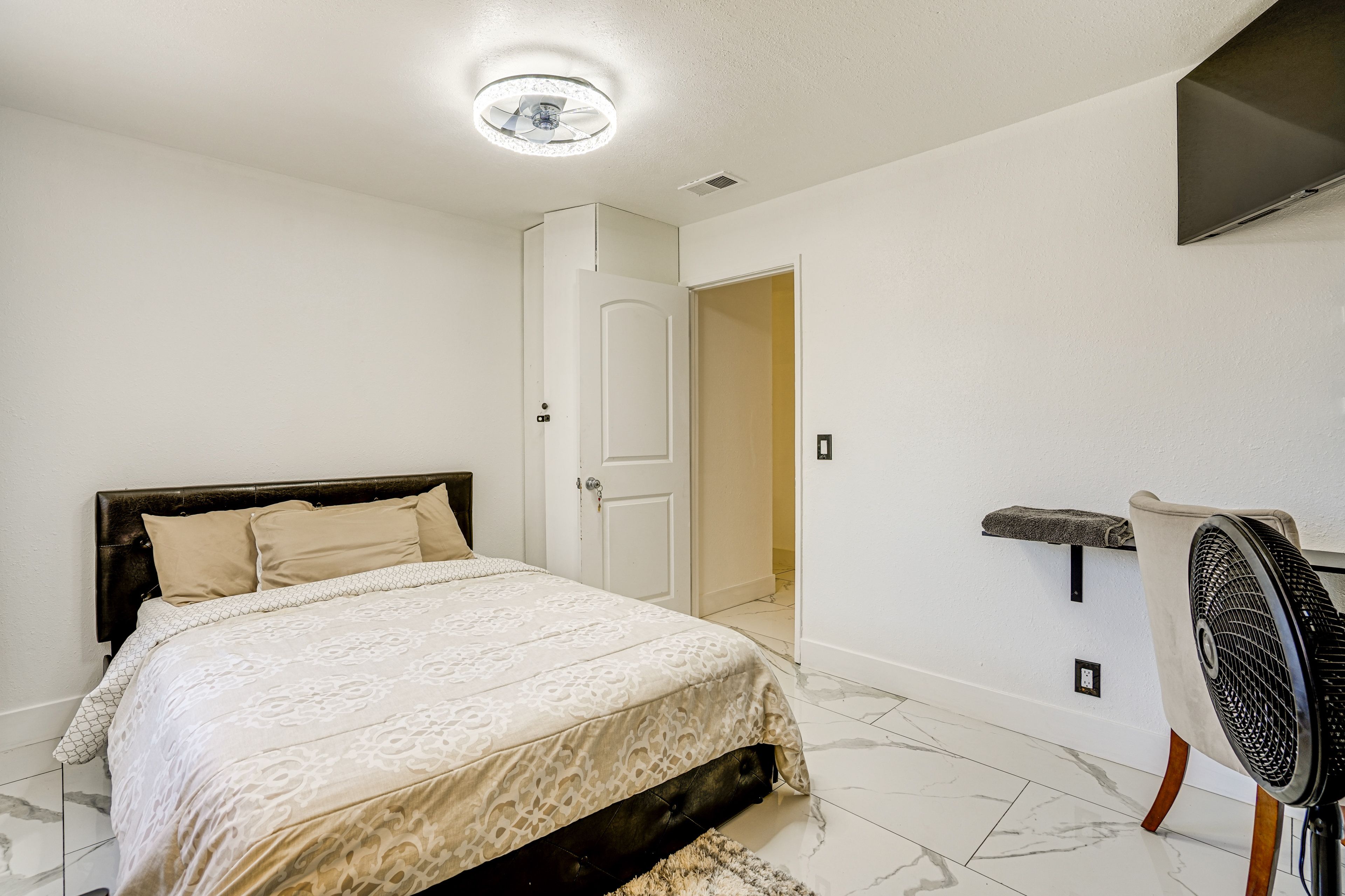 Bedroom 3 | Queen Bed | 2nd Floor