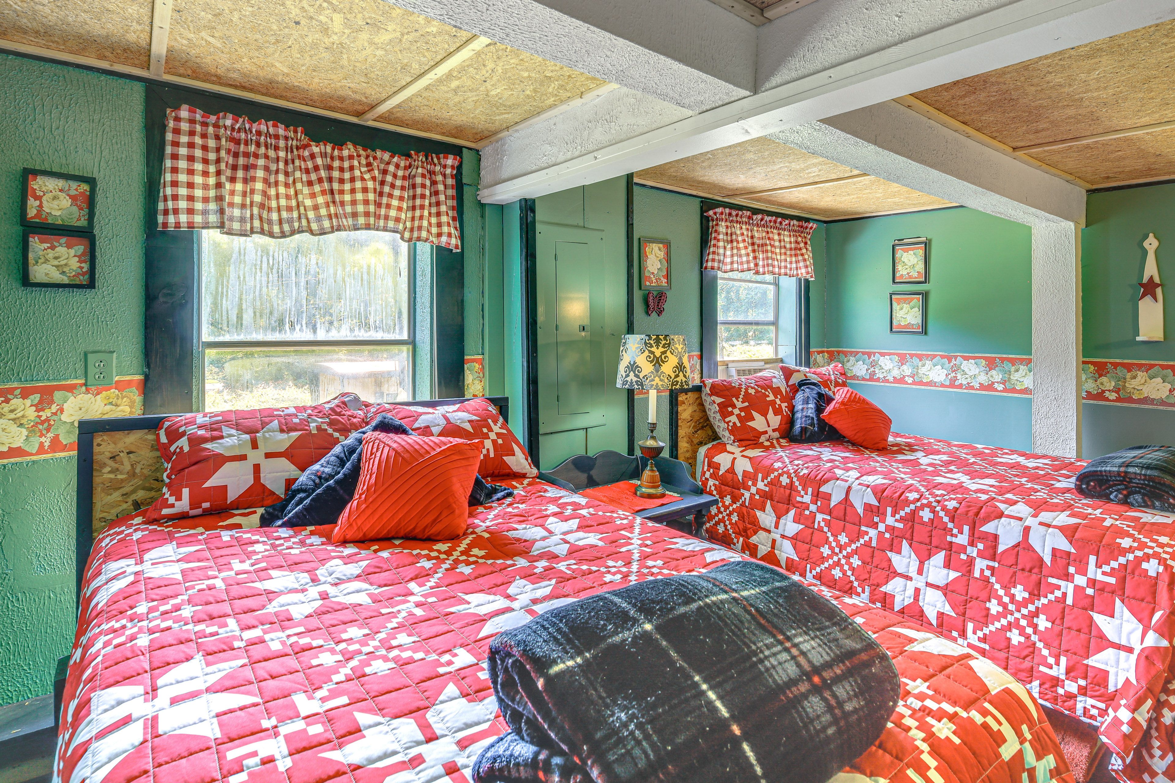 Bedroom | 2 Full Beds