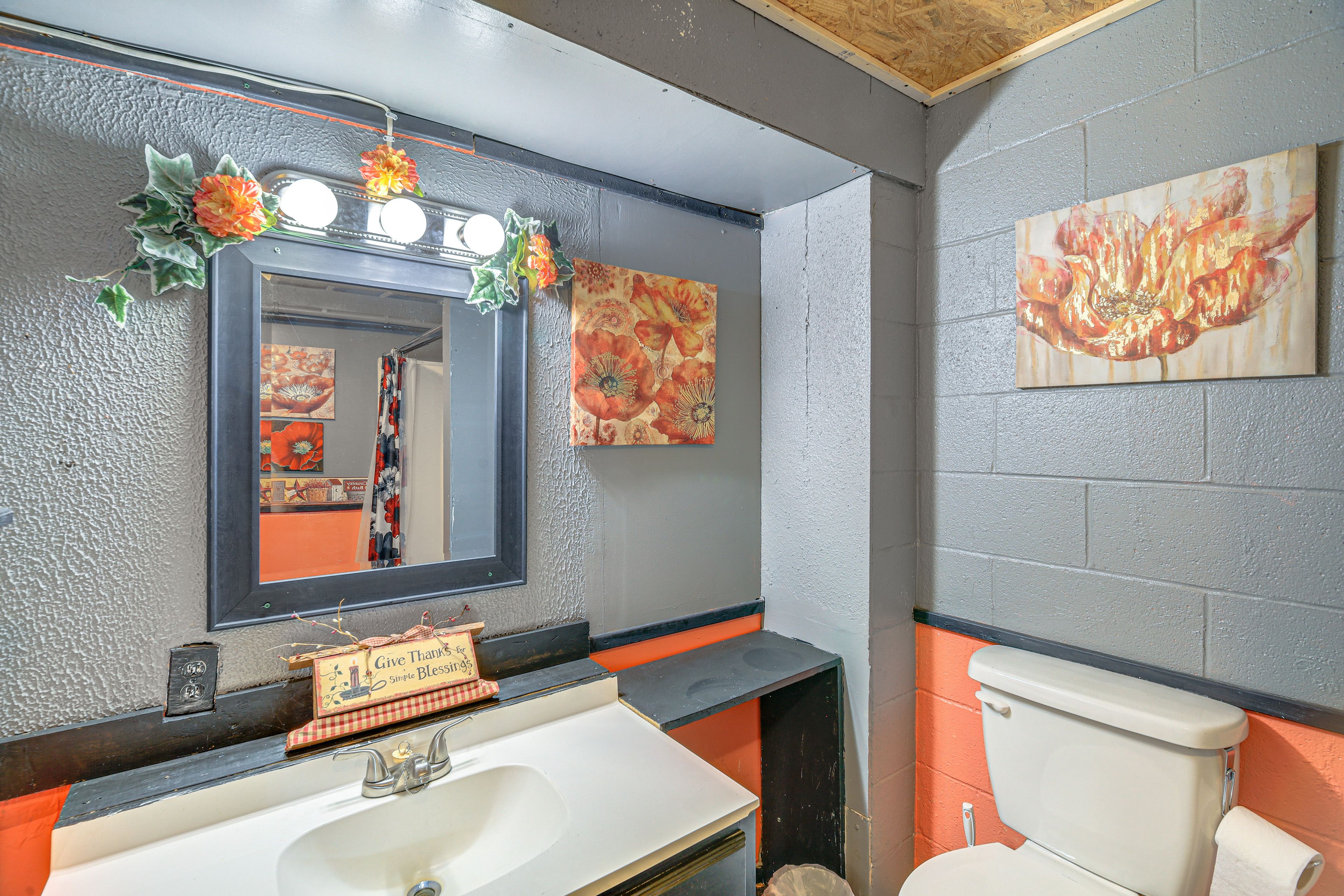 Full Bathroom