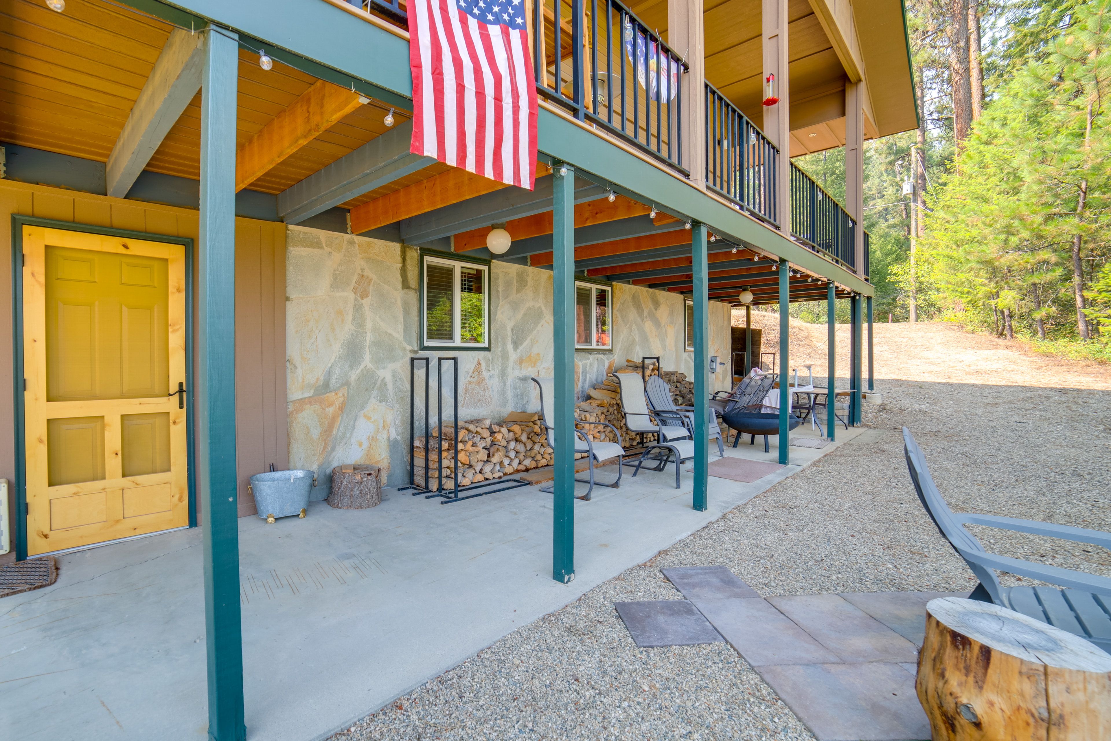 Patio | Fire Pit