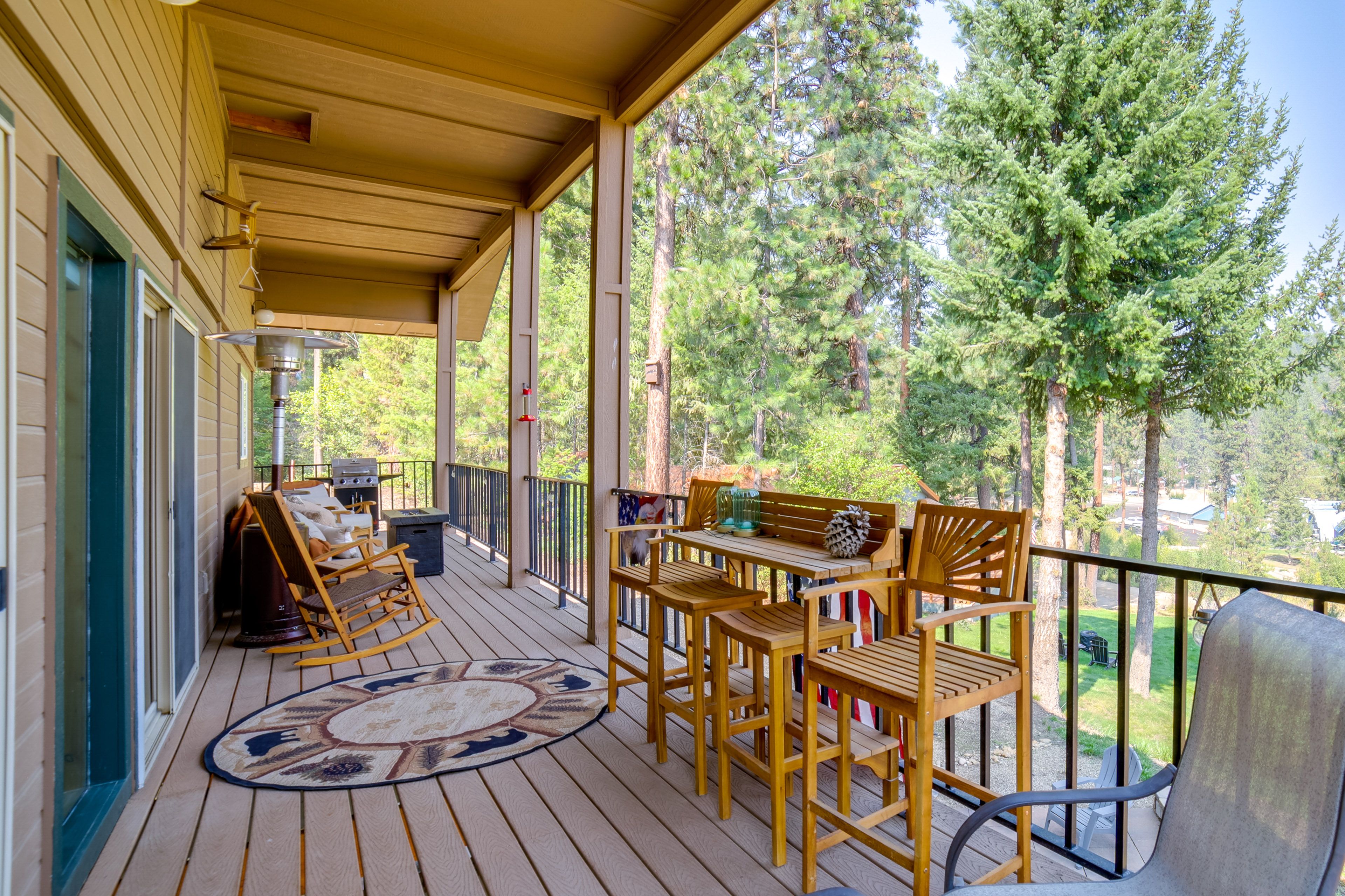 Furnished Deck | Gas Grill & Fire Pit