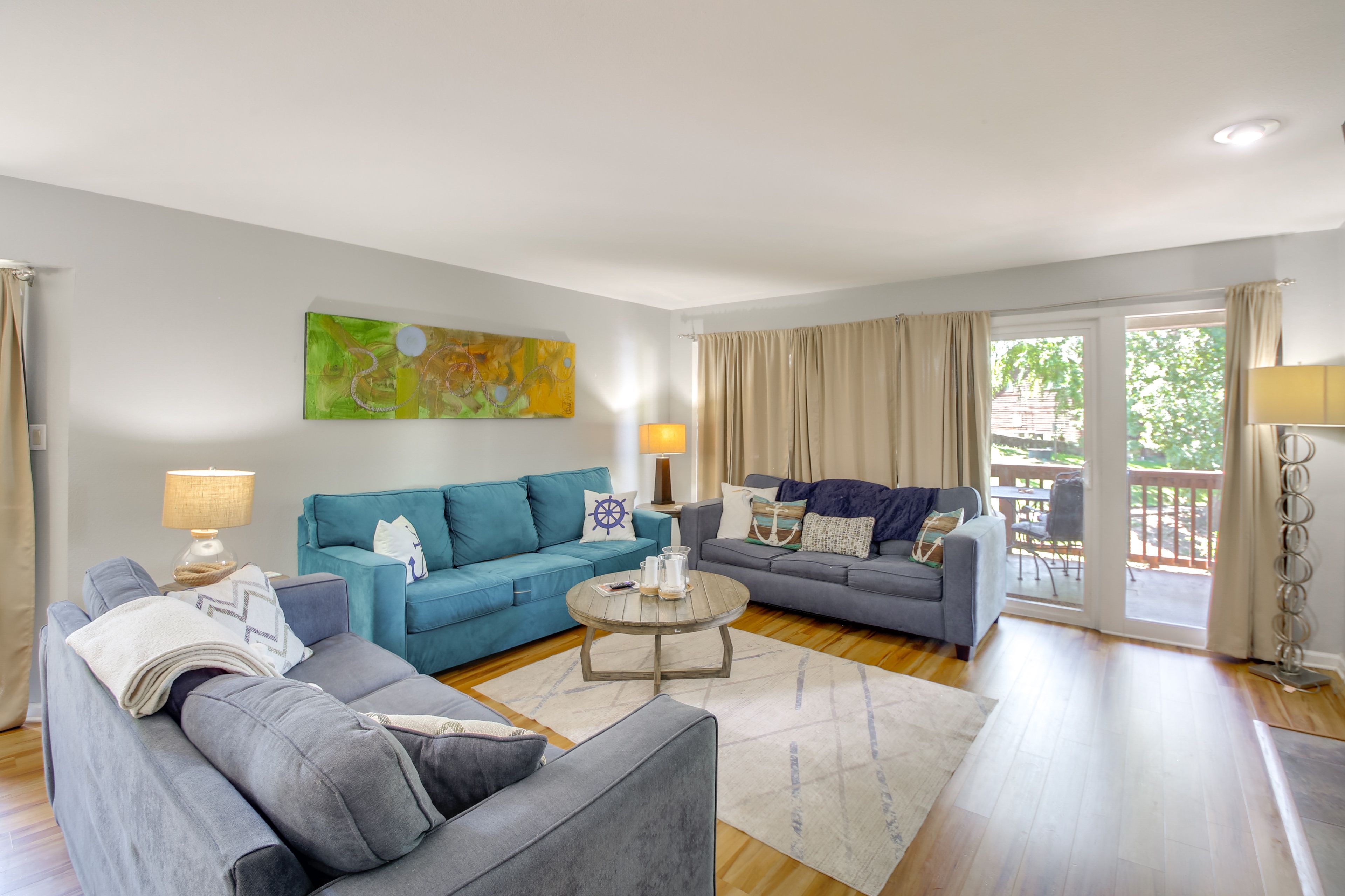 Living Room | 2 Full Sleeper Sofas | Smart TV | Free WiFi | Air Conditioning