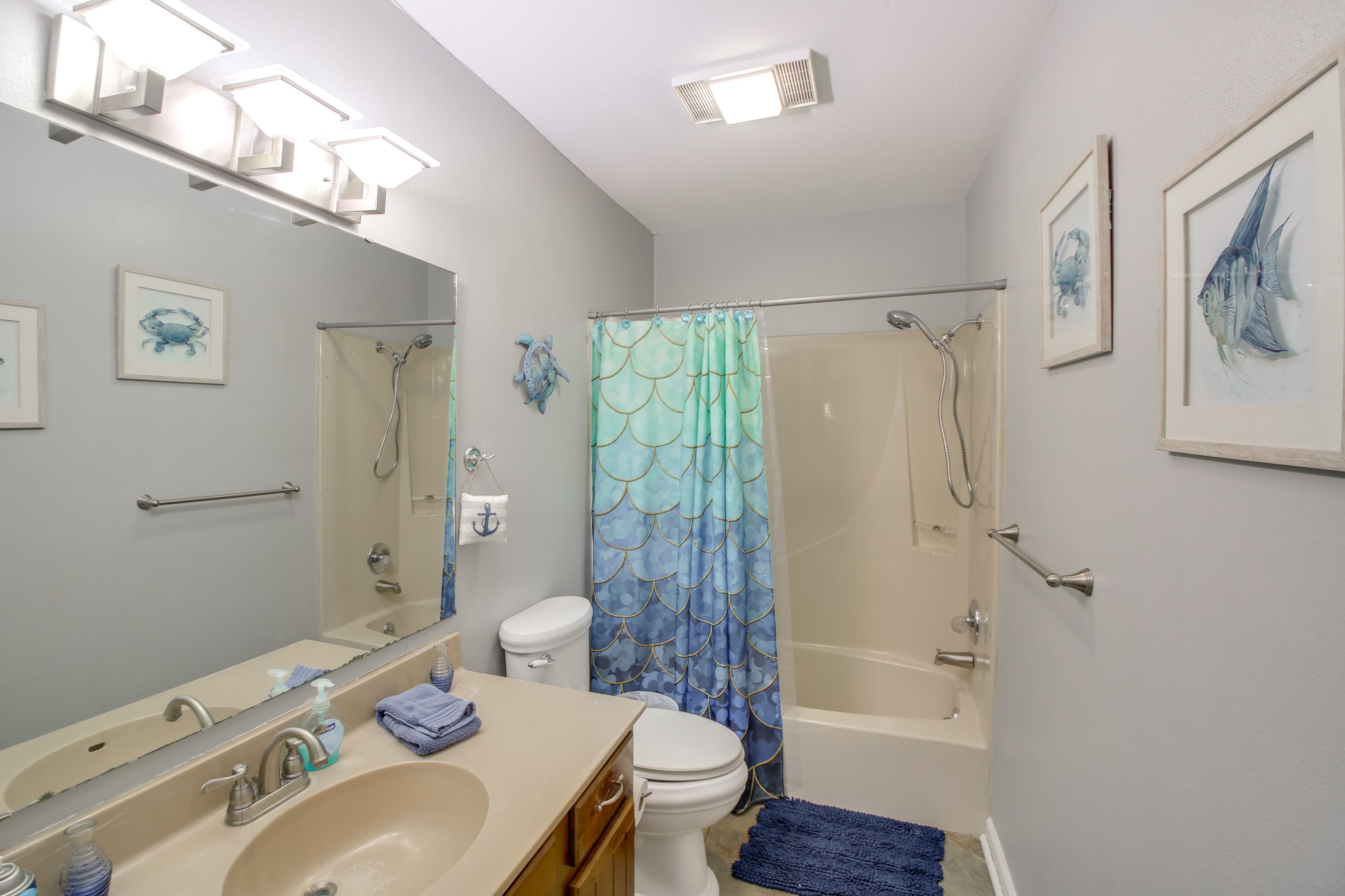 Full Bathroom