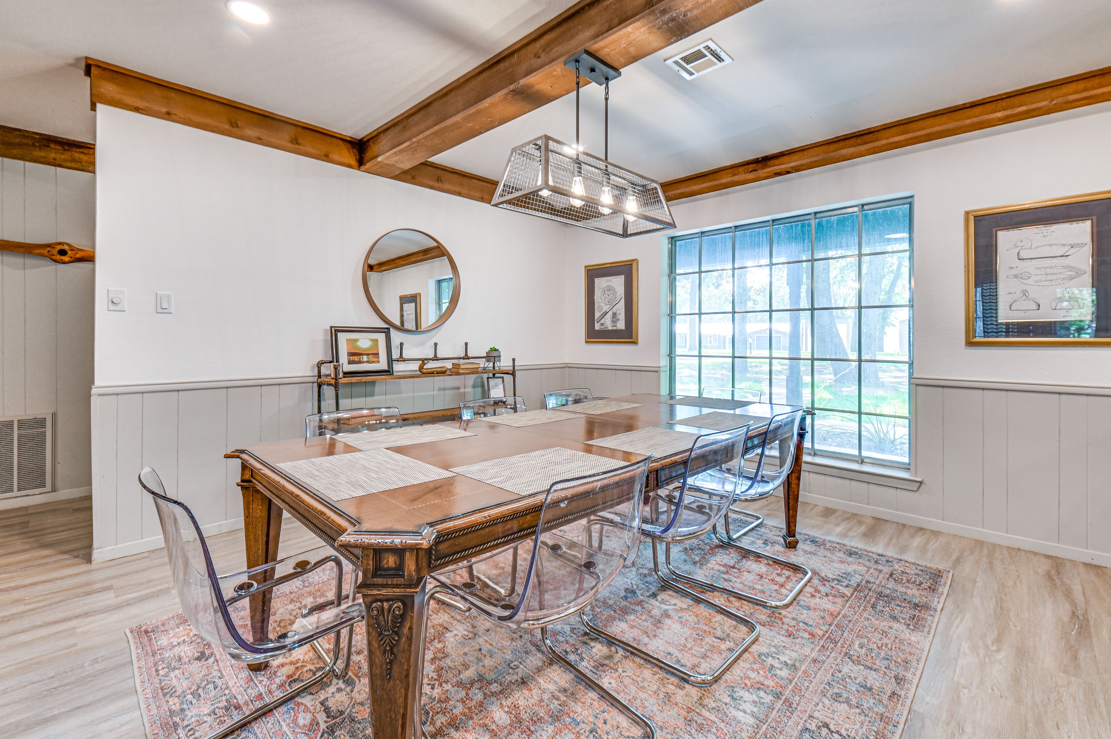 Dining Area | 1st Floor