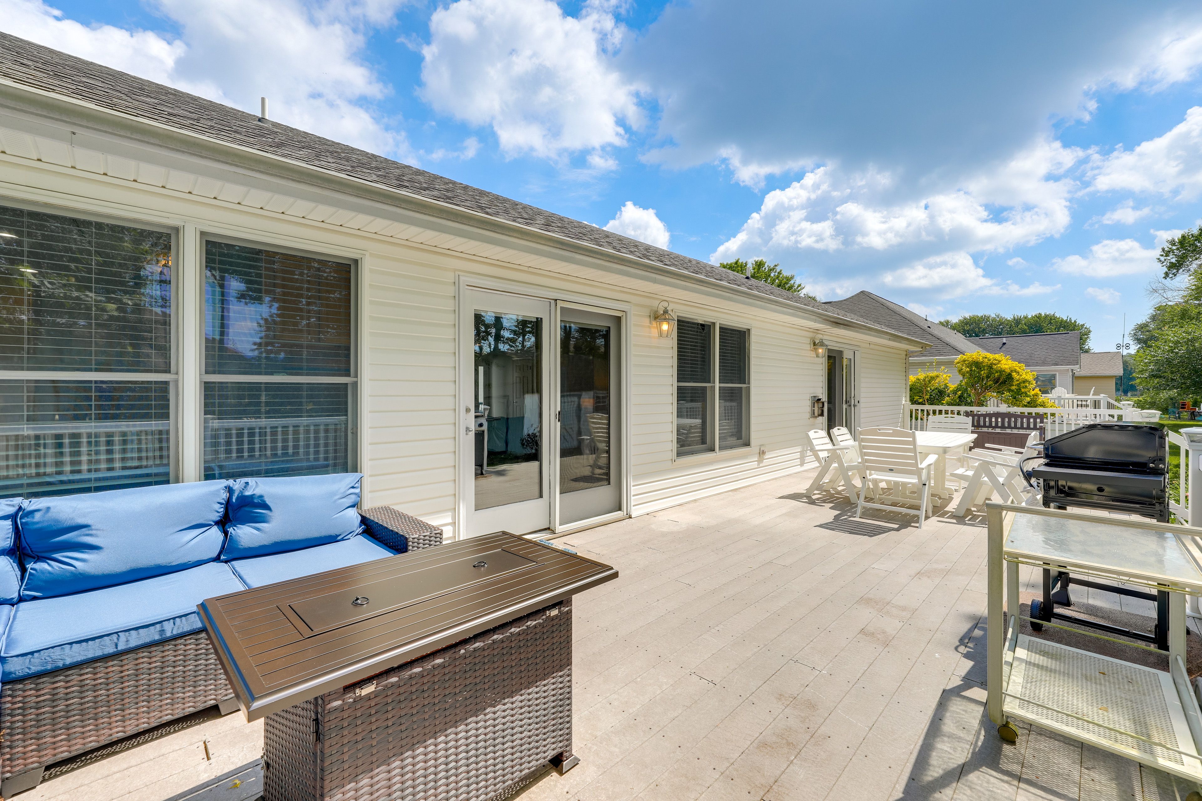 Ocean View Vacation Rental | 3BR | 2BA | 1,646 Sq Ft | 4 Steps Required