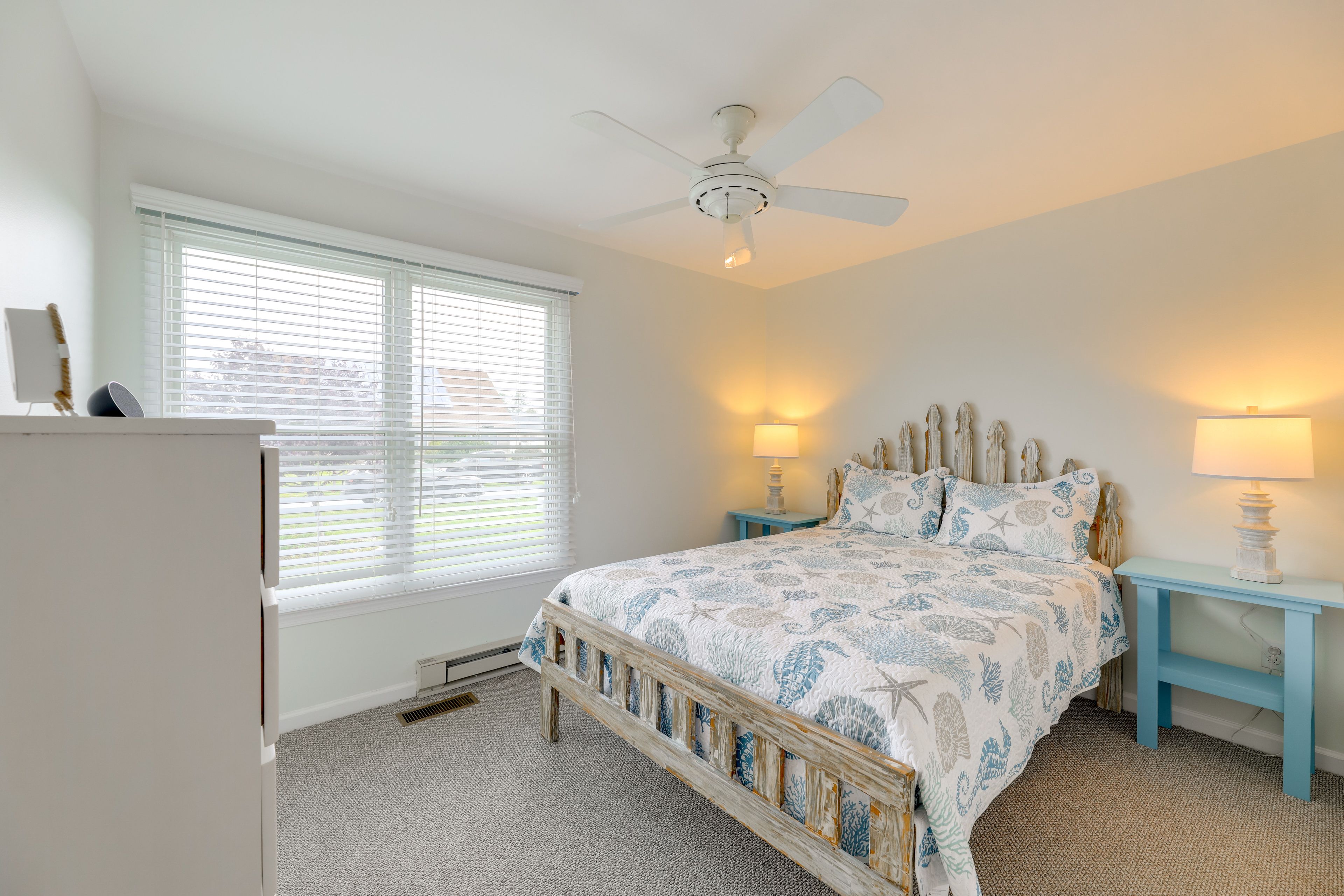 Bedroom 2 | Queen Bed