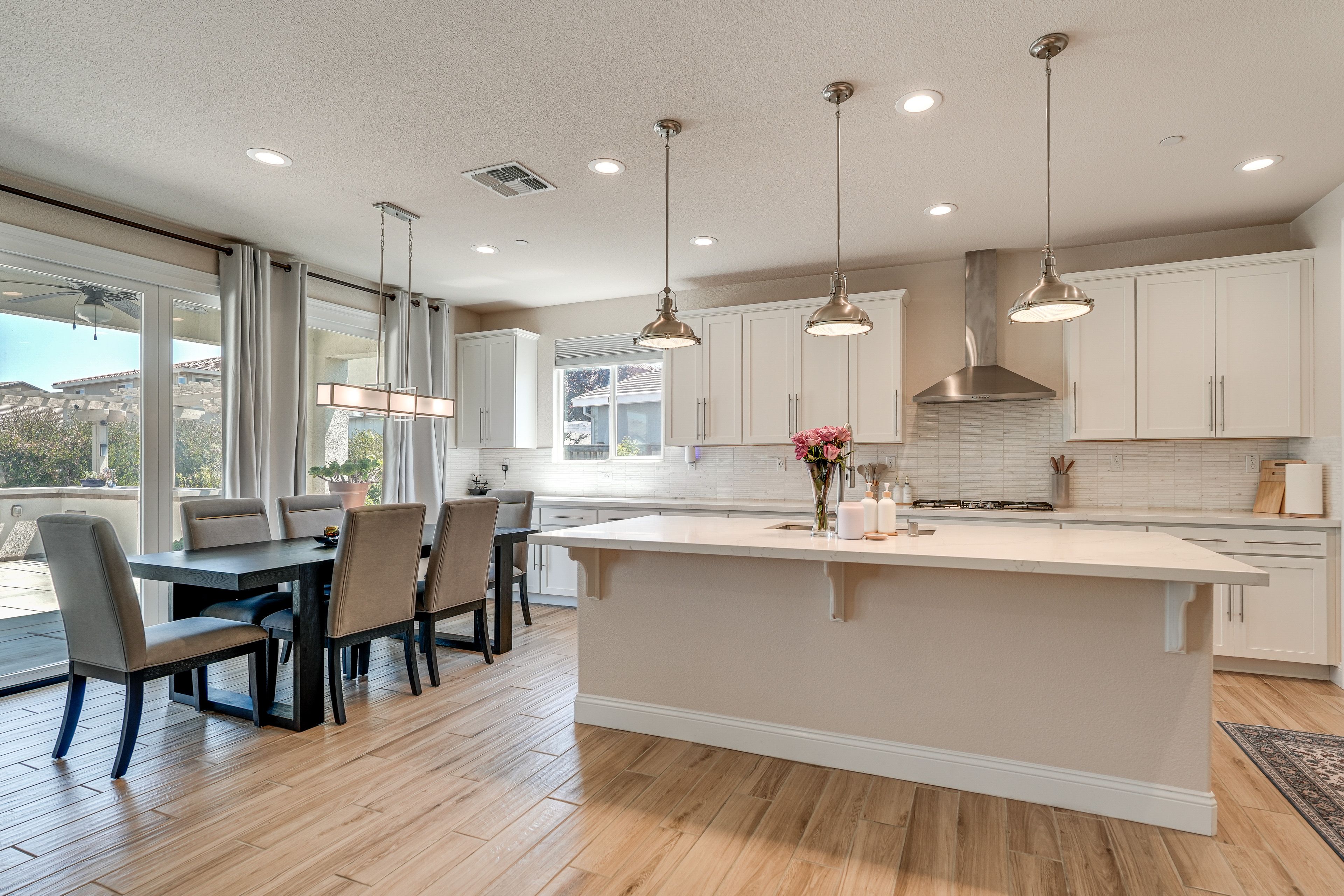 Kitchen | Keurig | Dishware & Flatware | 1st Floor