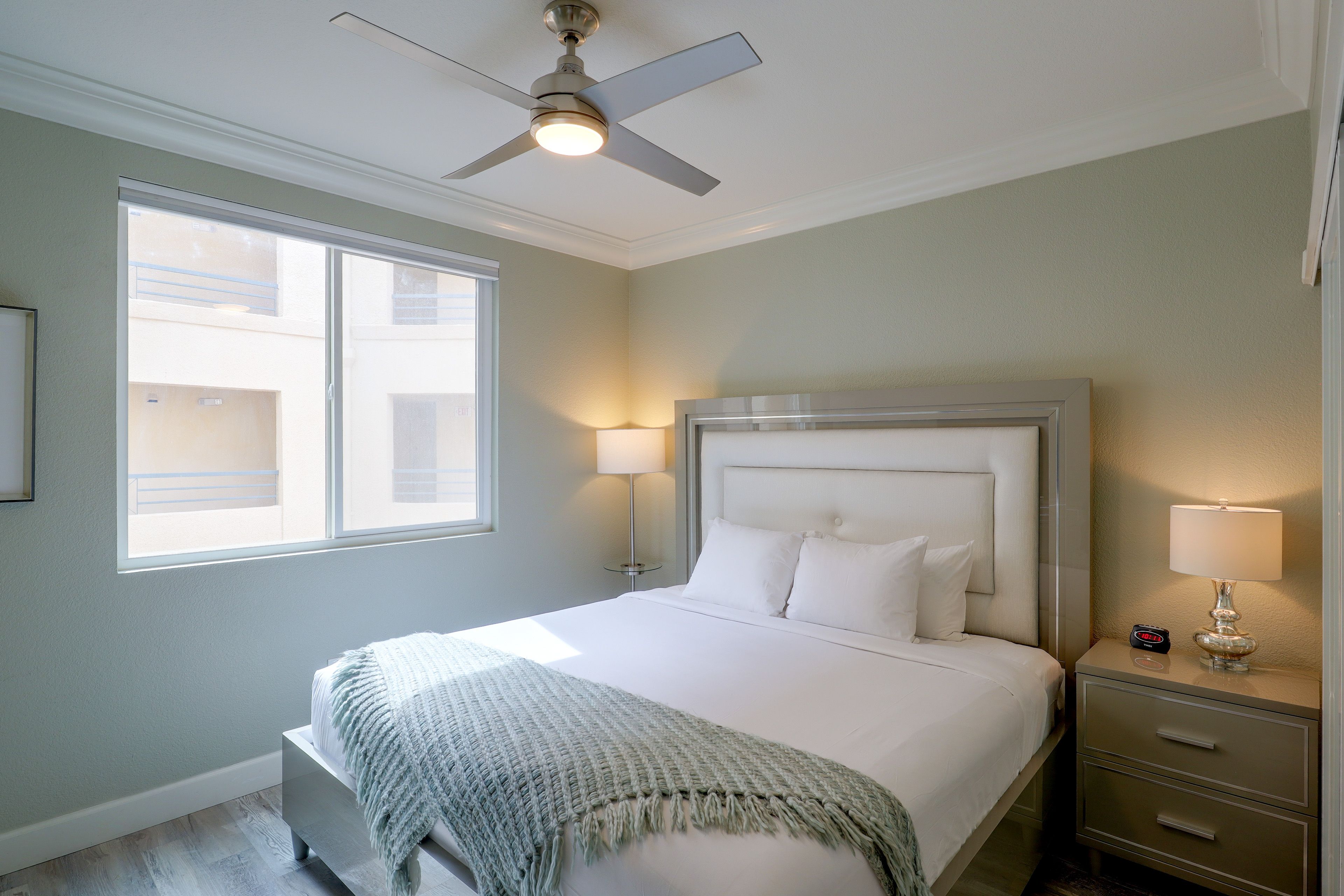 Bedroom 2 | King Bed