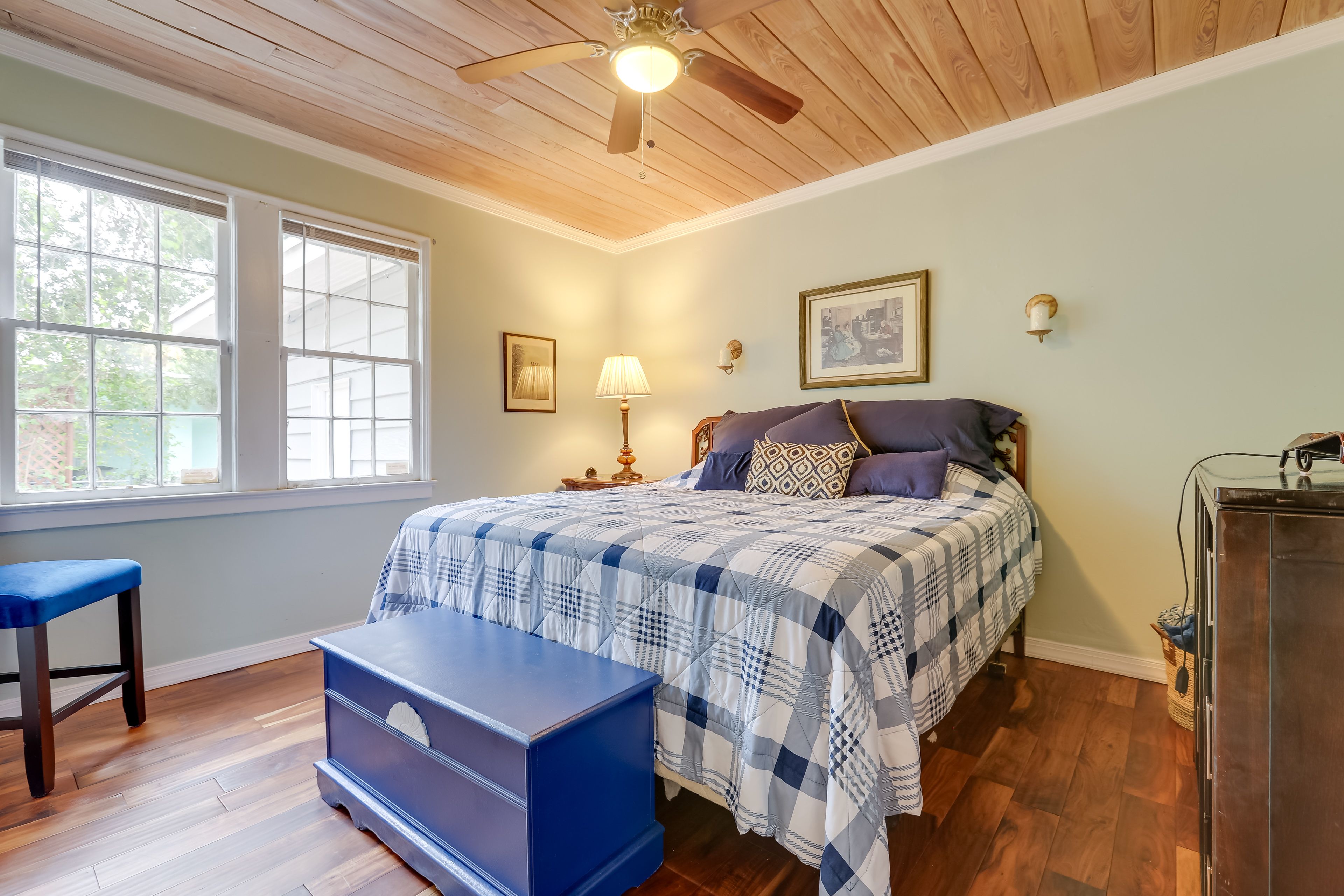 Bedroom 2 | King Bed | Main Level