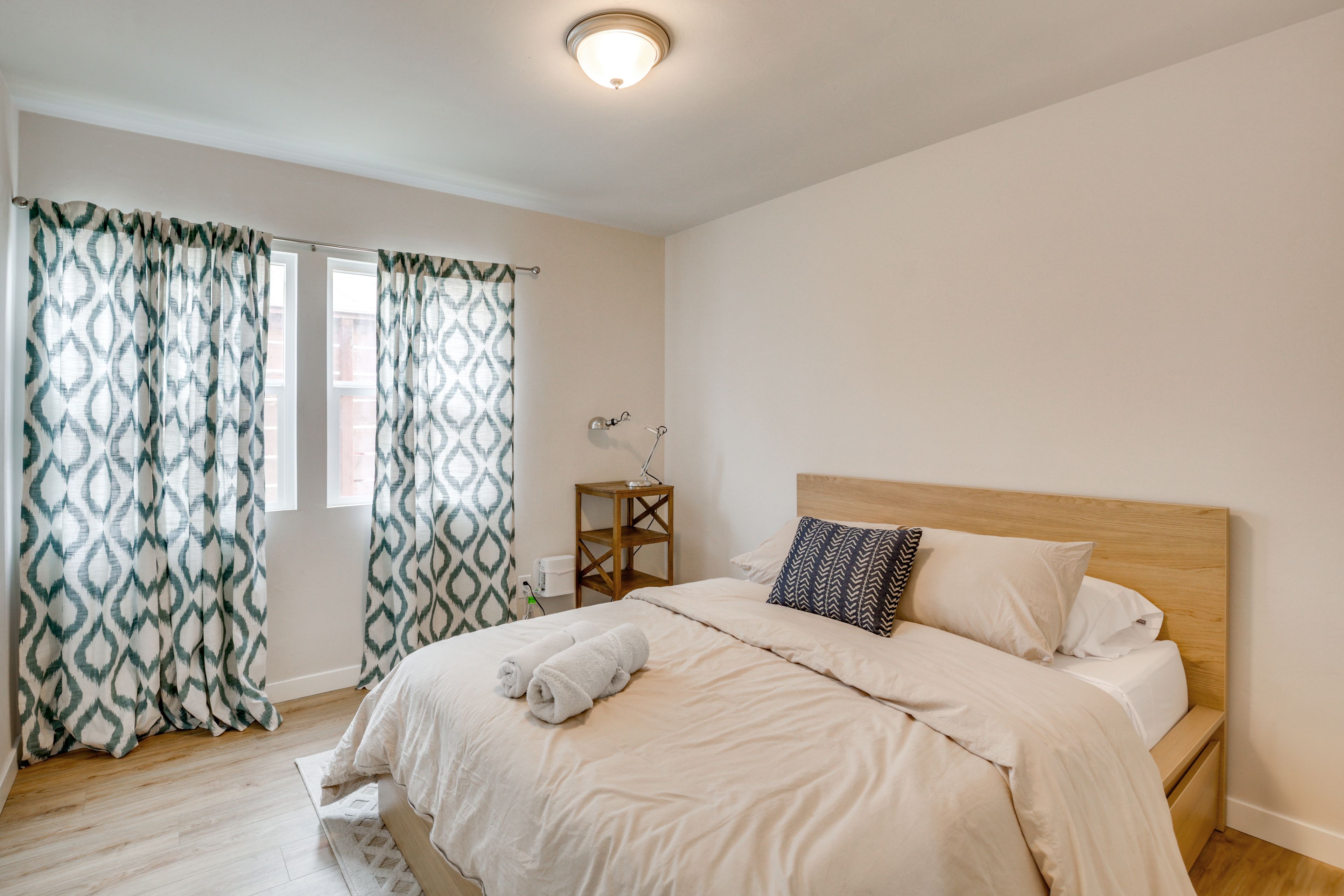 Bedroom 1 | Queen Bed | Linens