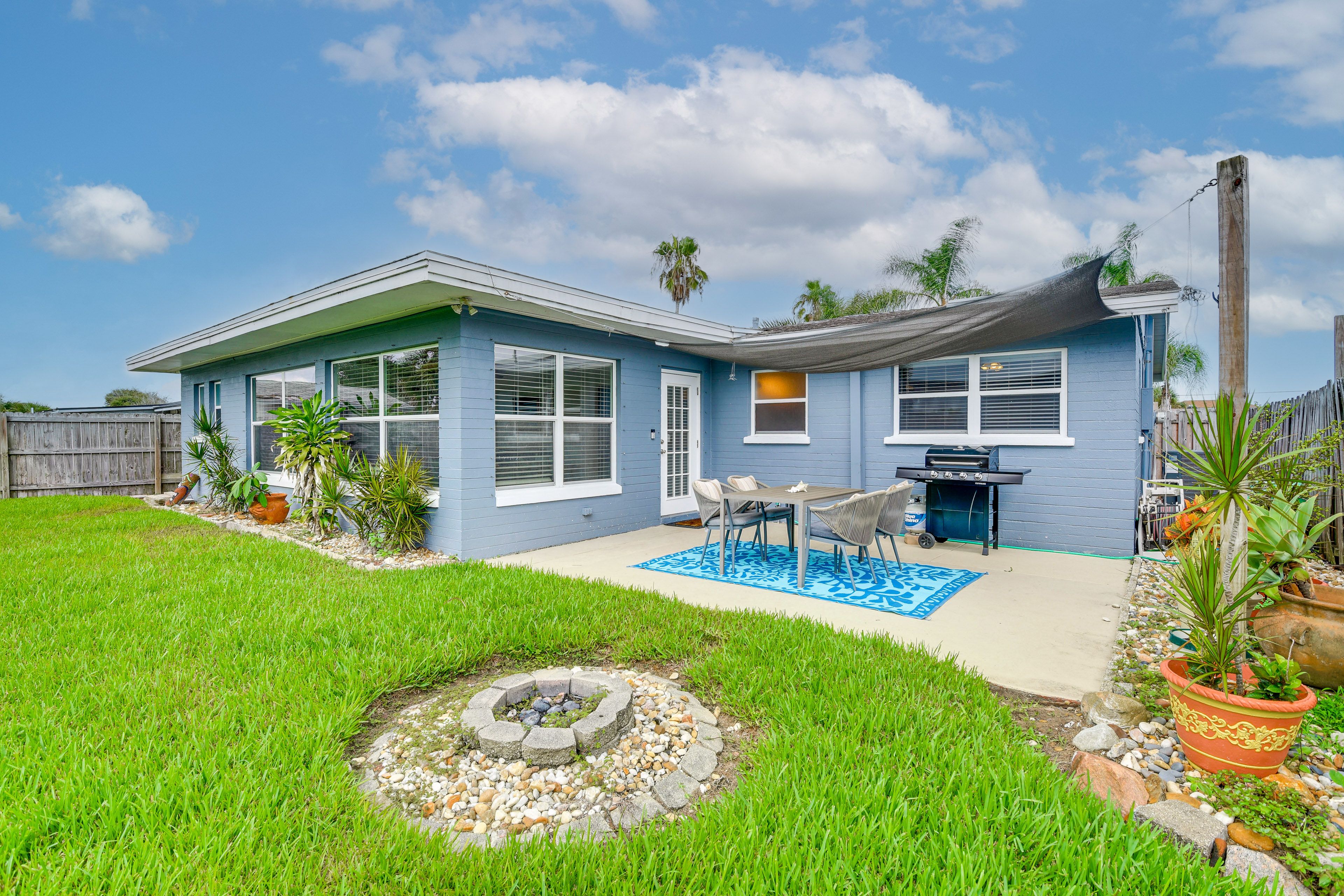Ormond Beach Vacation Rental | 2BR | 2BA | 1,144 Sq Ft | 1 Step Required