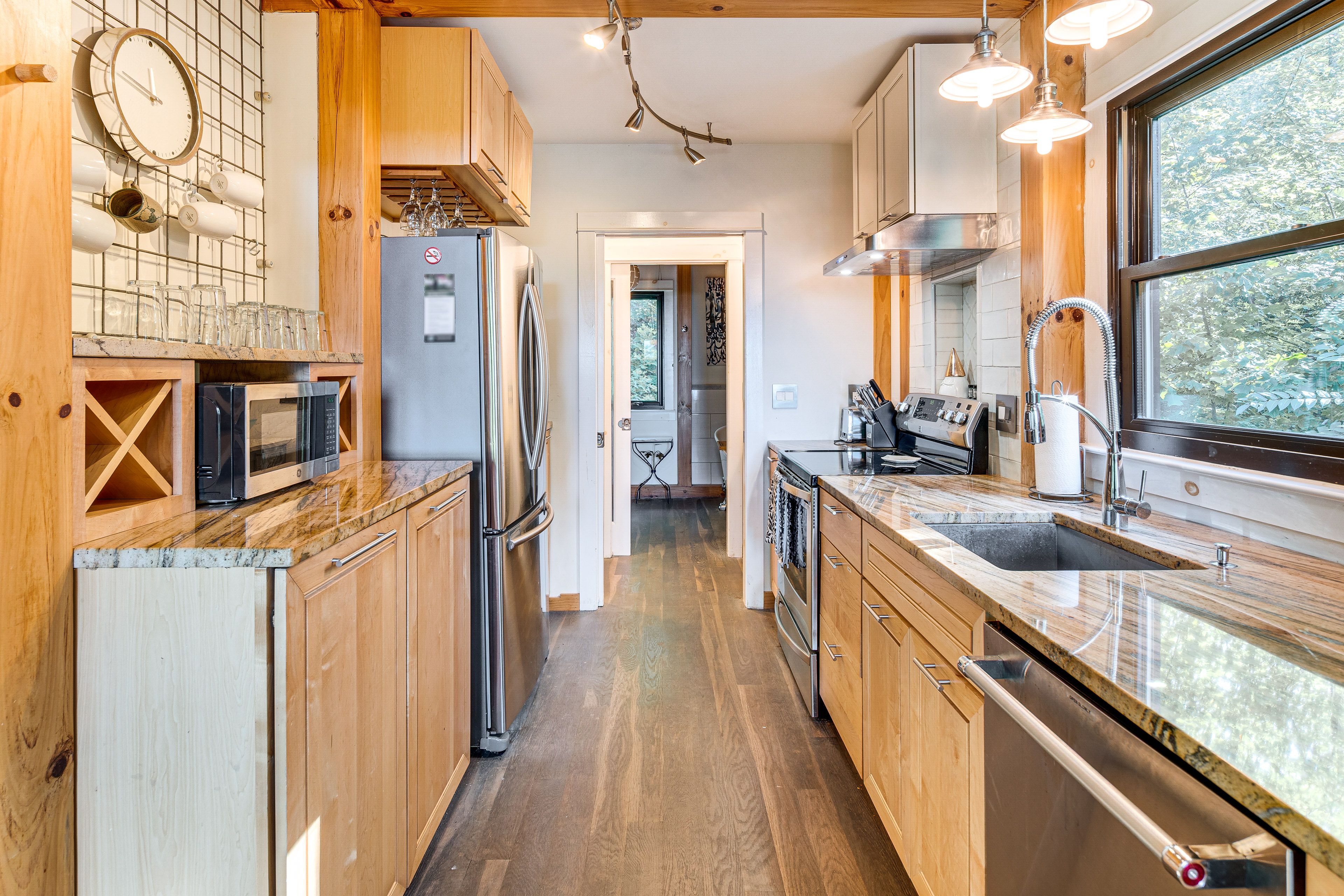 Kitchen | Cooking Basics | Dishwasher | 2nd Floor