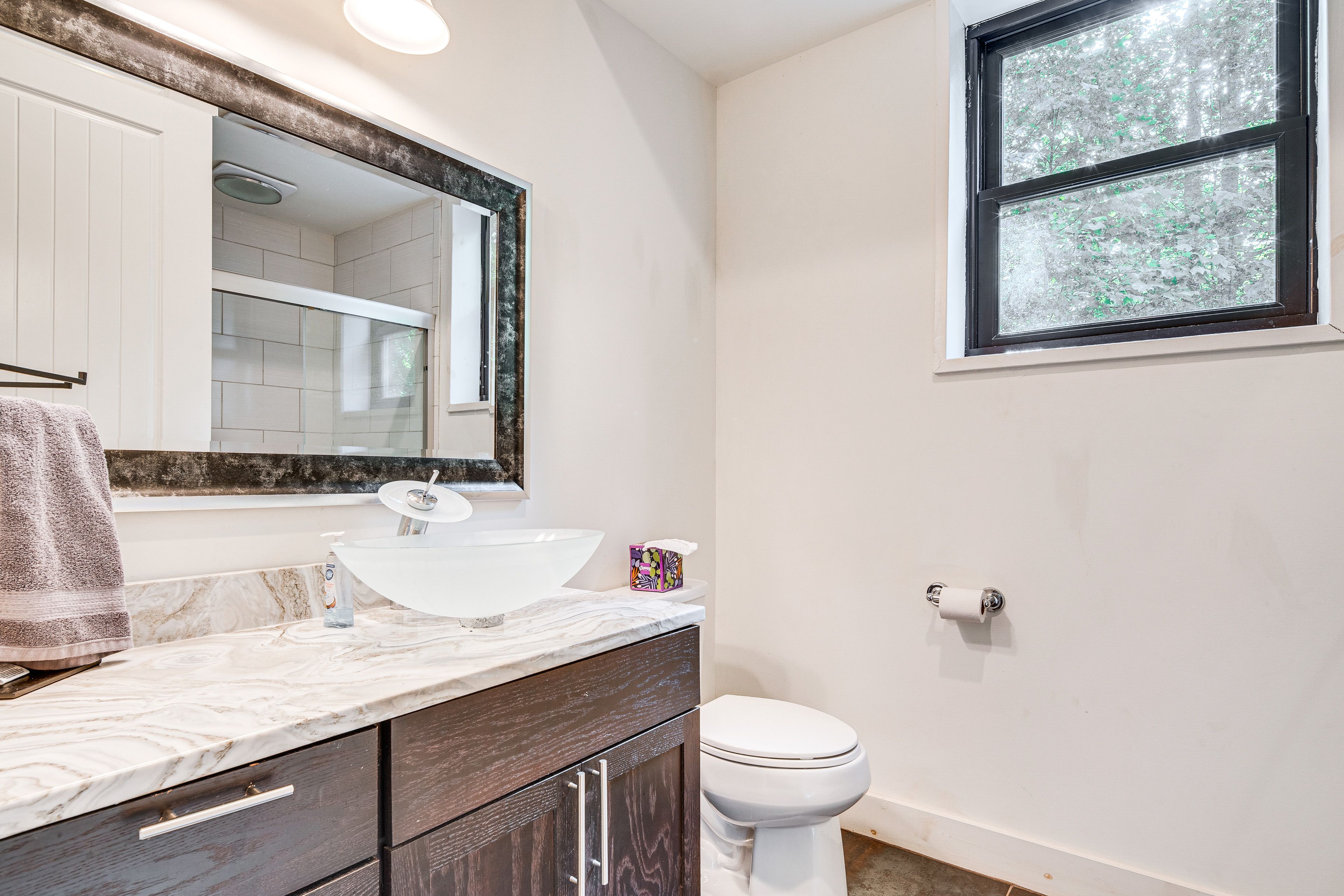 Full Bathroom | 1st Floor