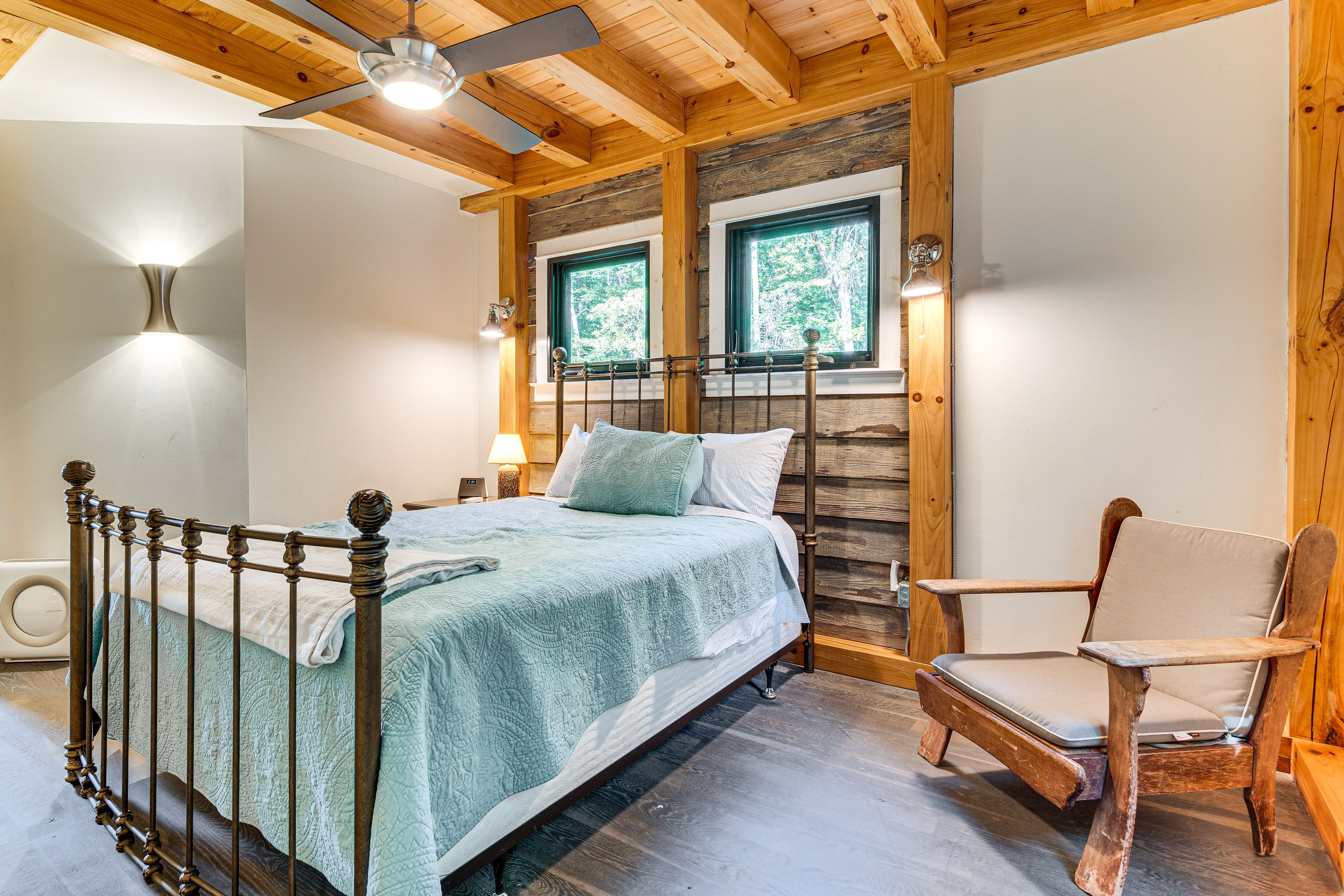 Bedroom 1 | Queen Bed | Linens Provided | 2nd Floor