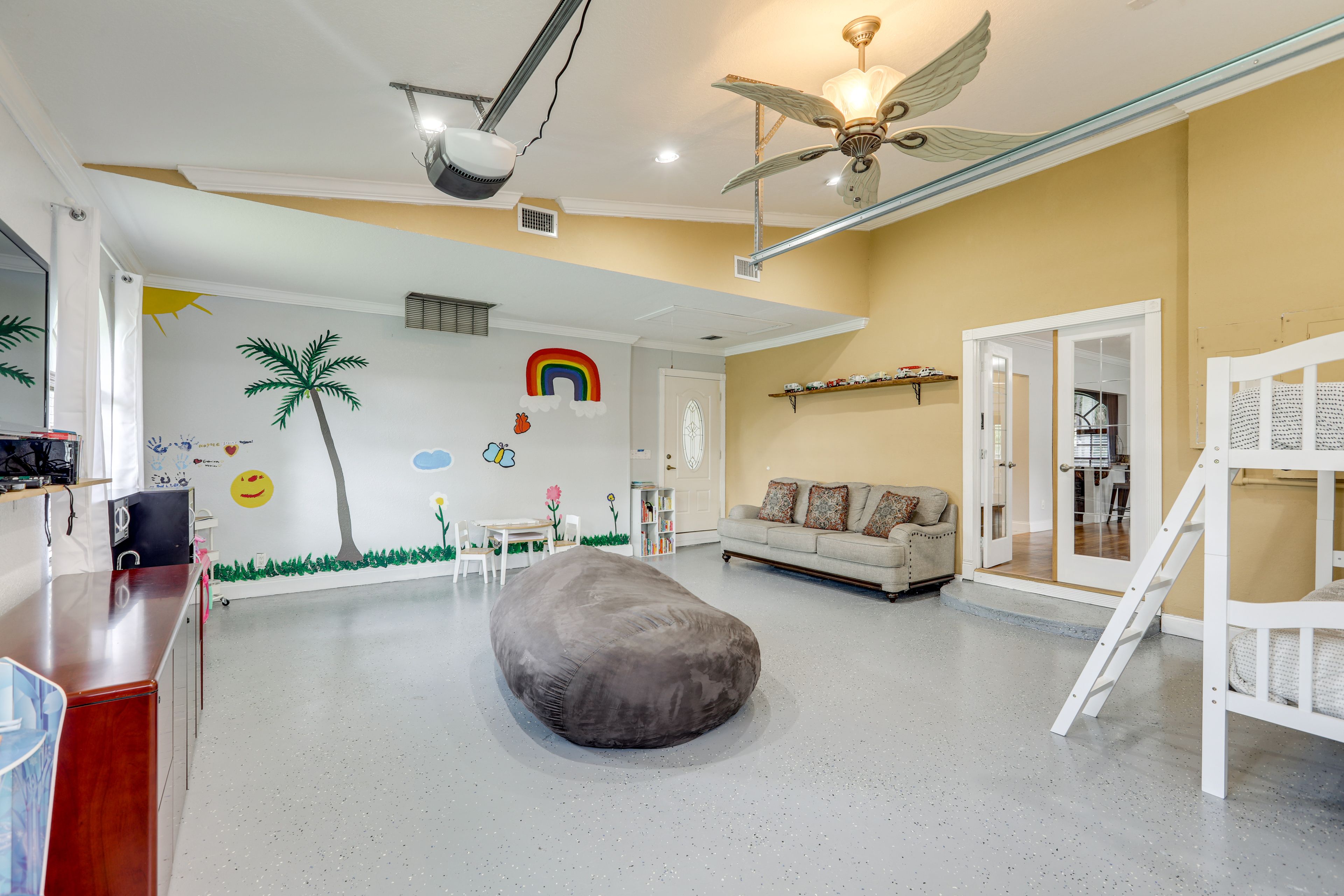 Game Room | 1st Floor | Twin Bunk Bed | Full Sleeper Sofa