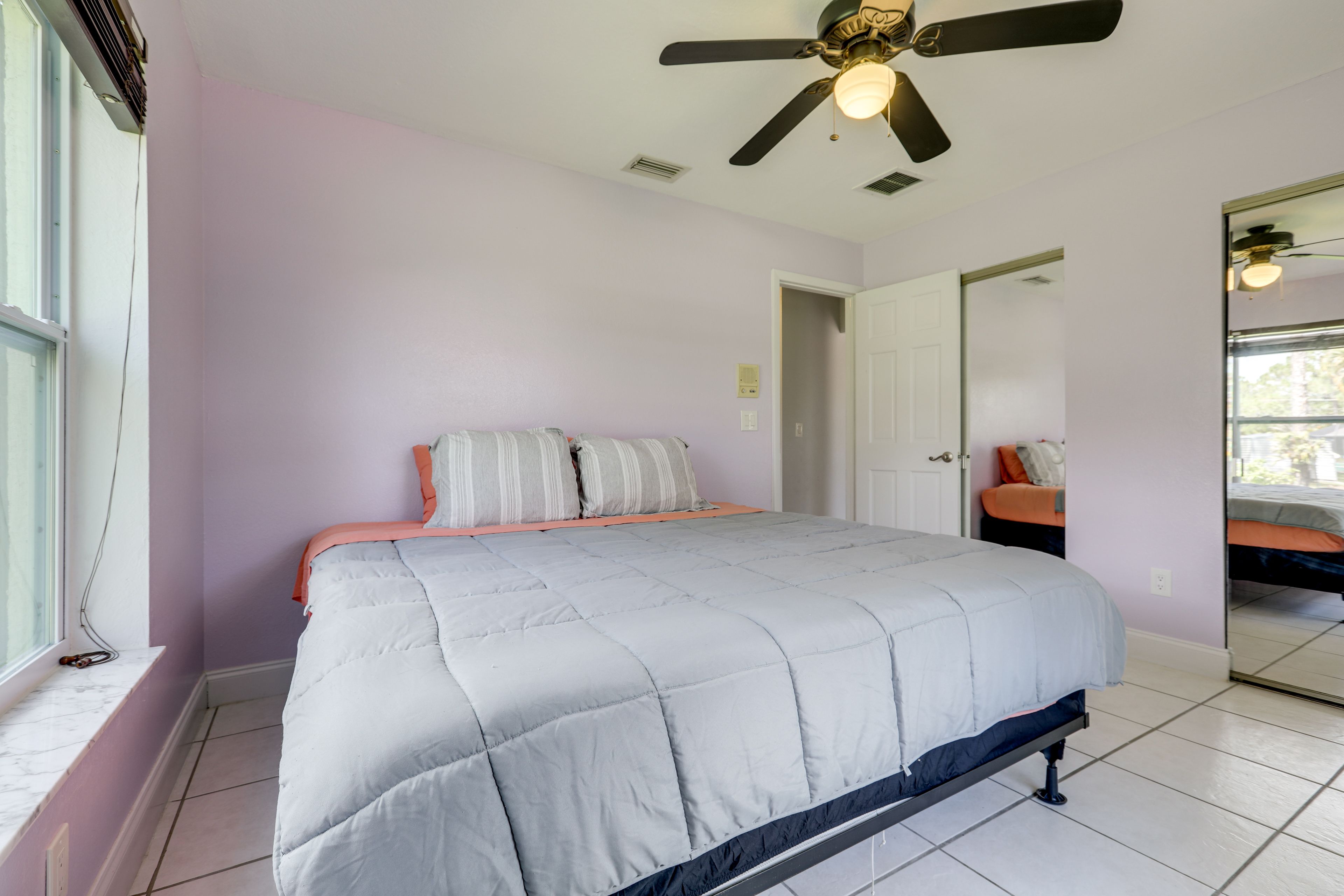 Bedroom 2 | 1st Floor | King Bed
