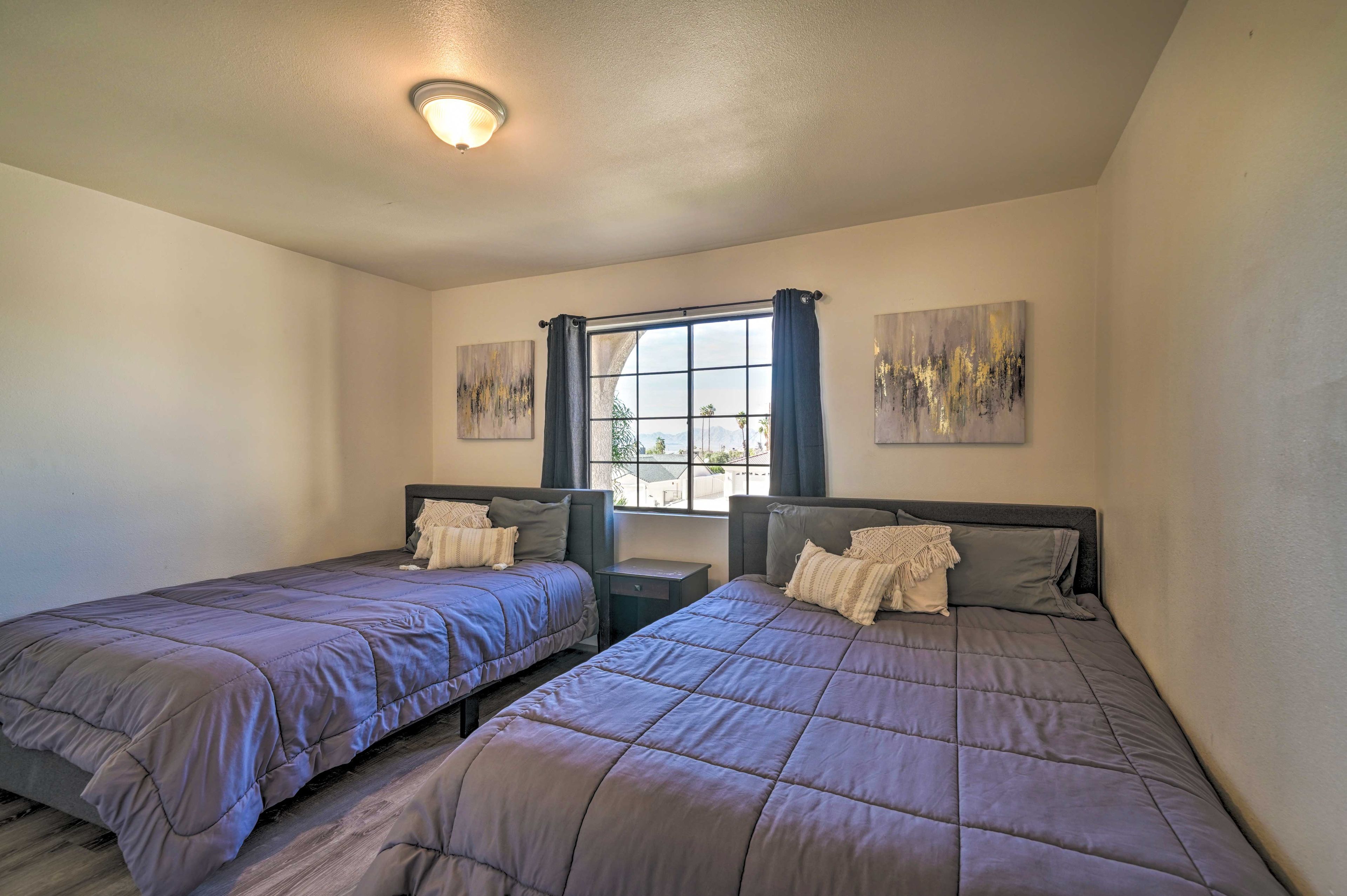 Bedroom 5 | 2 Queen Beds