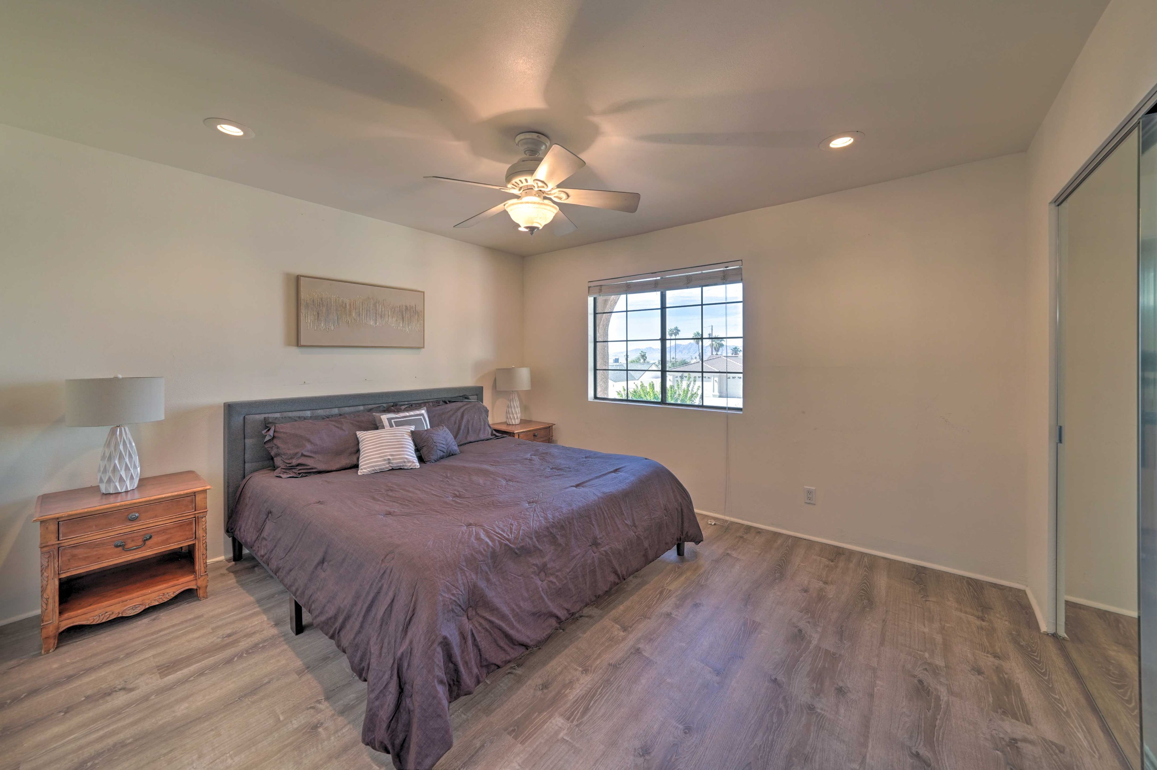 Bedroom 2 | King Bed