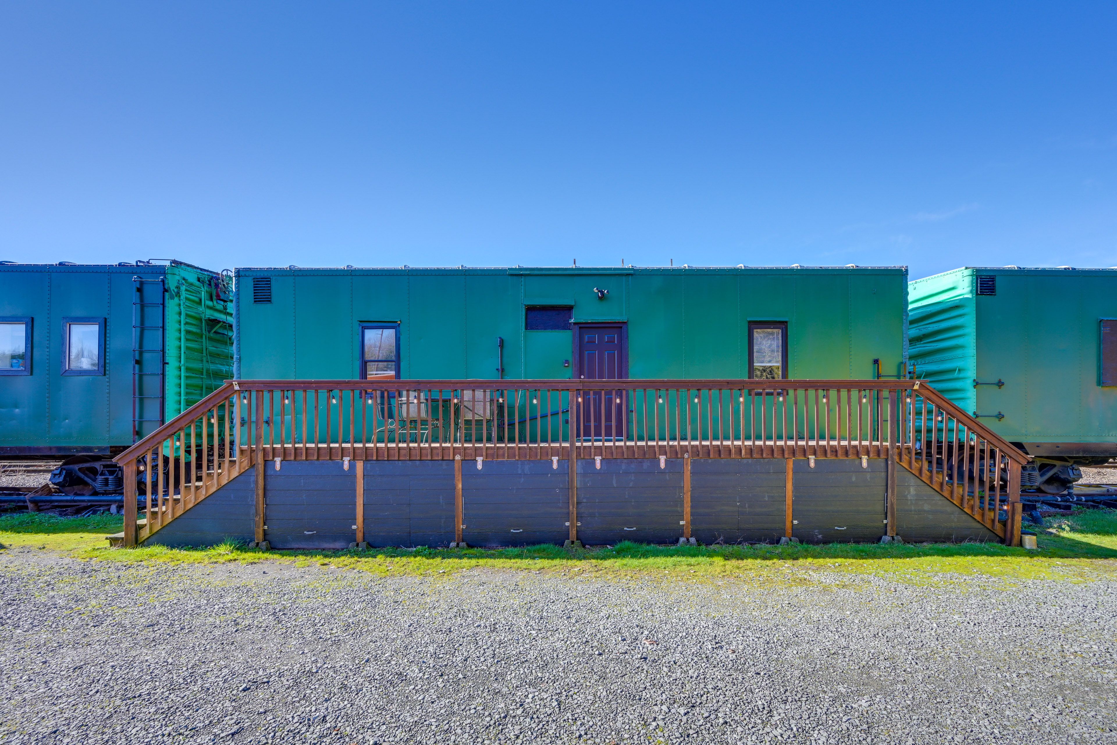 Elbe Vacation Rental | 1BR | 1BA | 700 Sq Ft