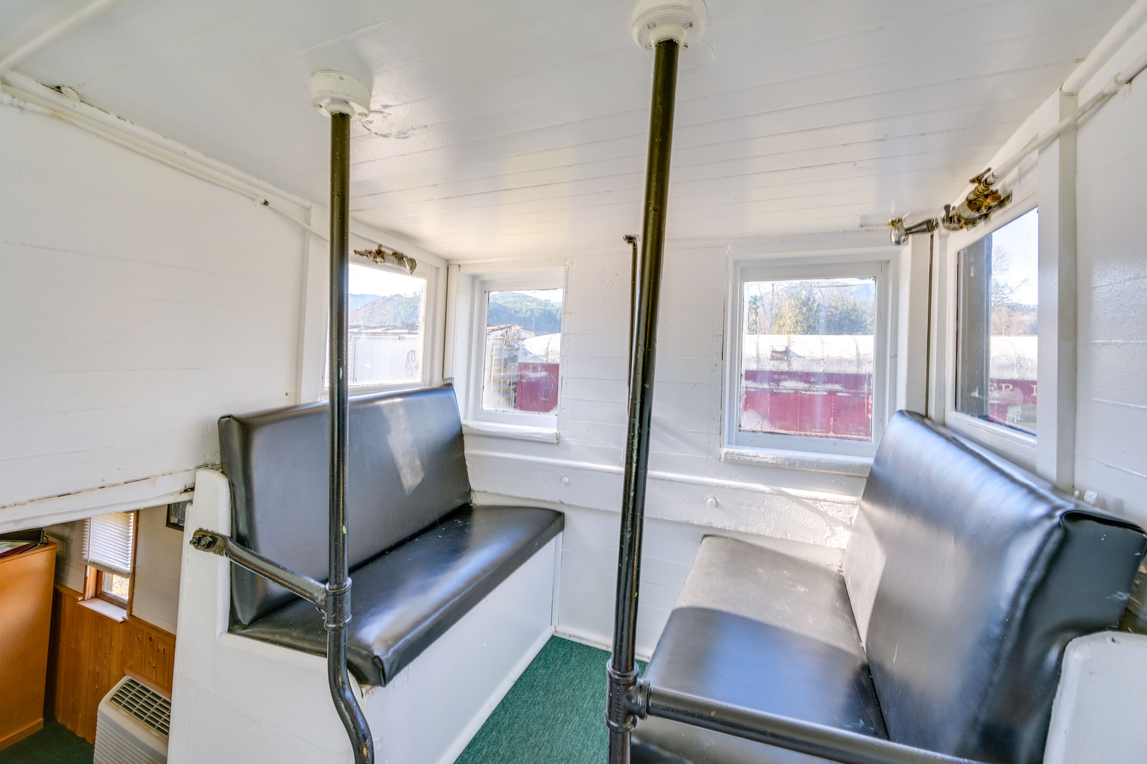 Cupola Loft | Driveway Parking | 1 Vehicle | Open Parking Lot On-Site