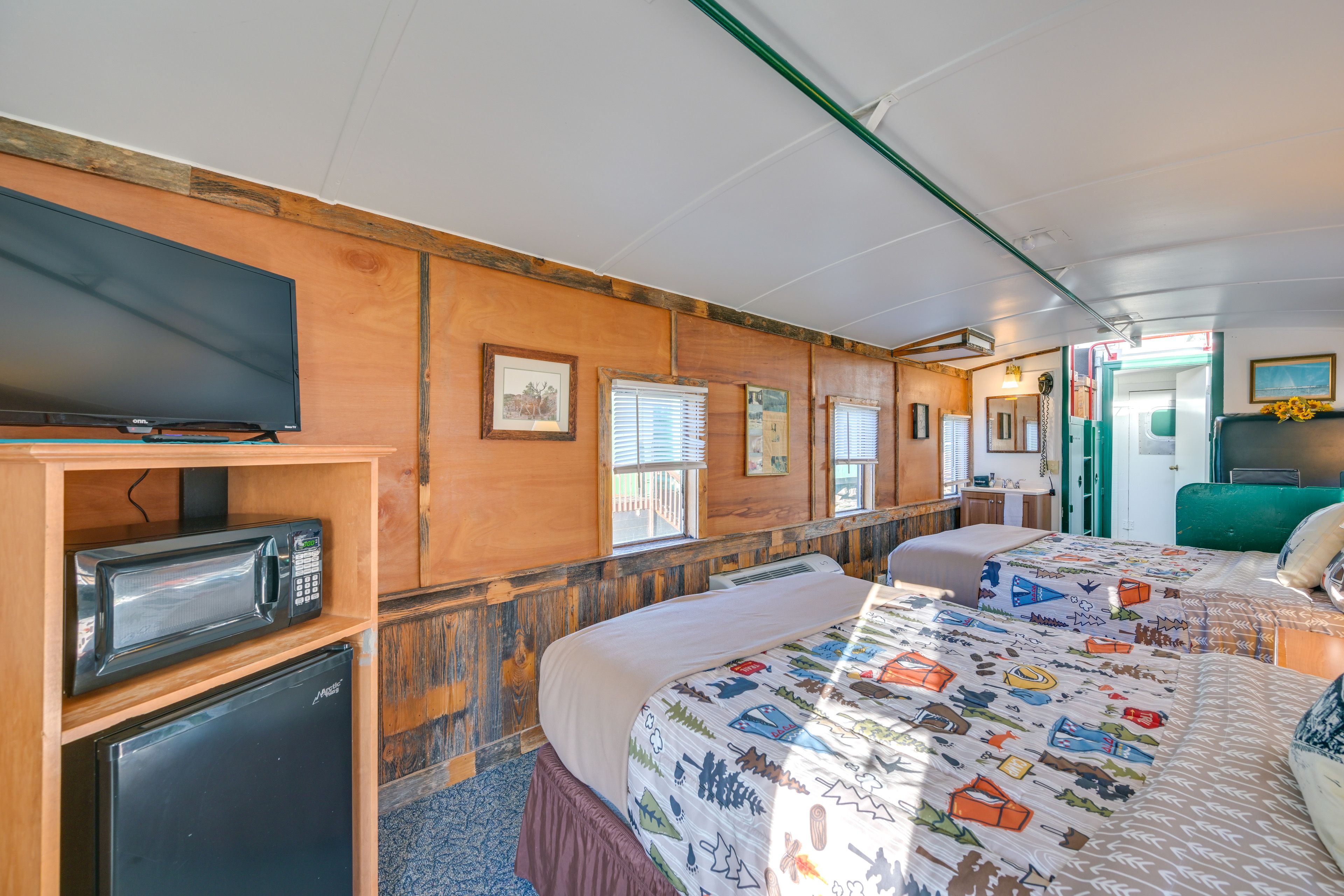 Studio | 2 Full Beds