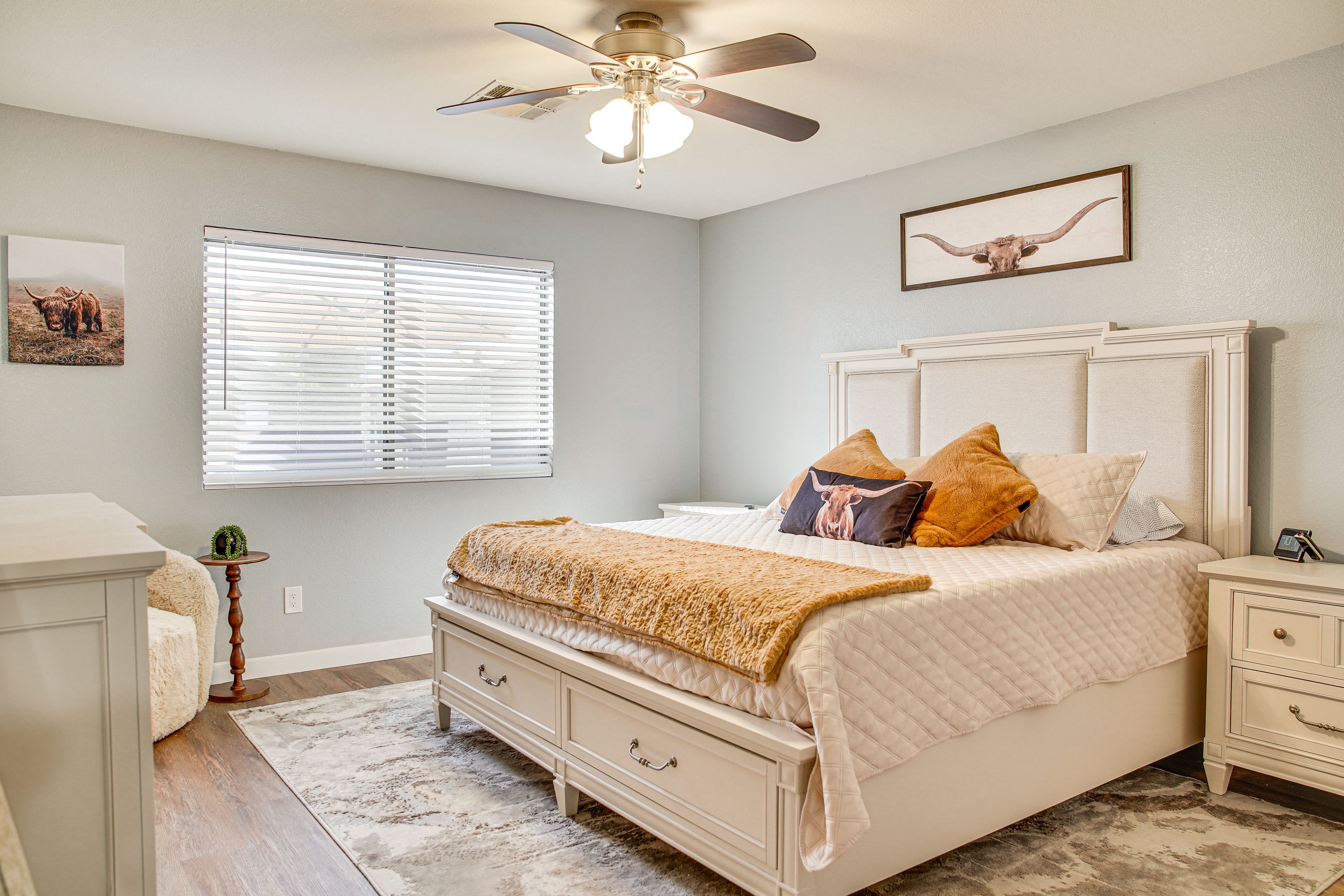 Bedroom 1 | King Bed | En-Suite Bathroom