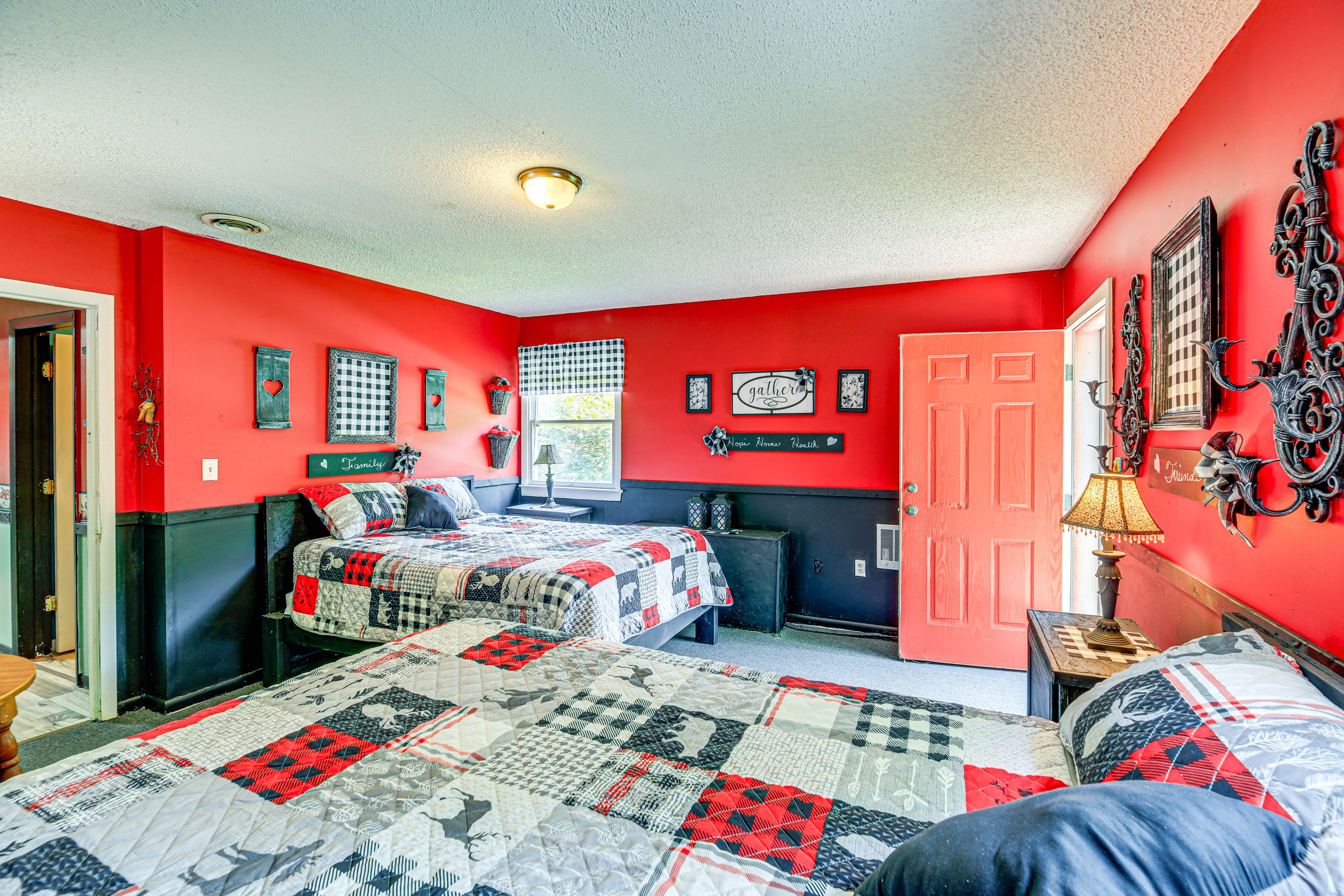 Bedroom 1 | 2 Full Beds