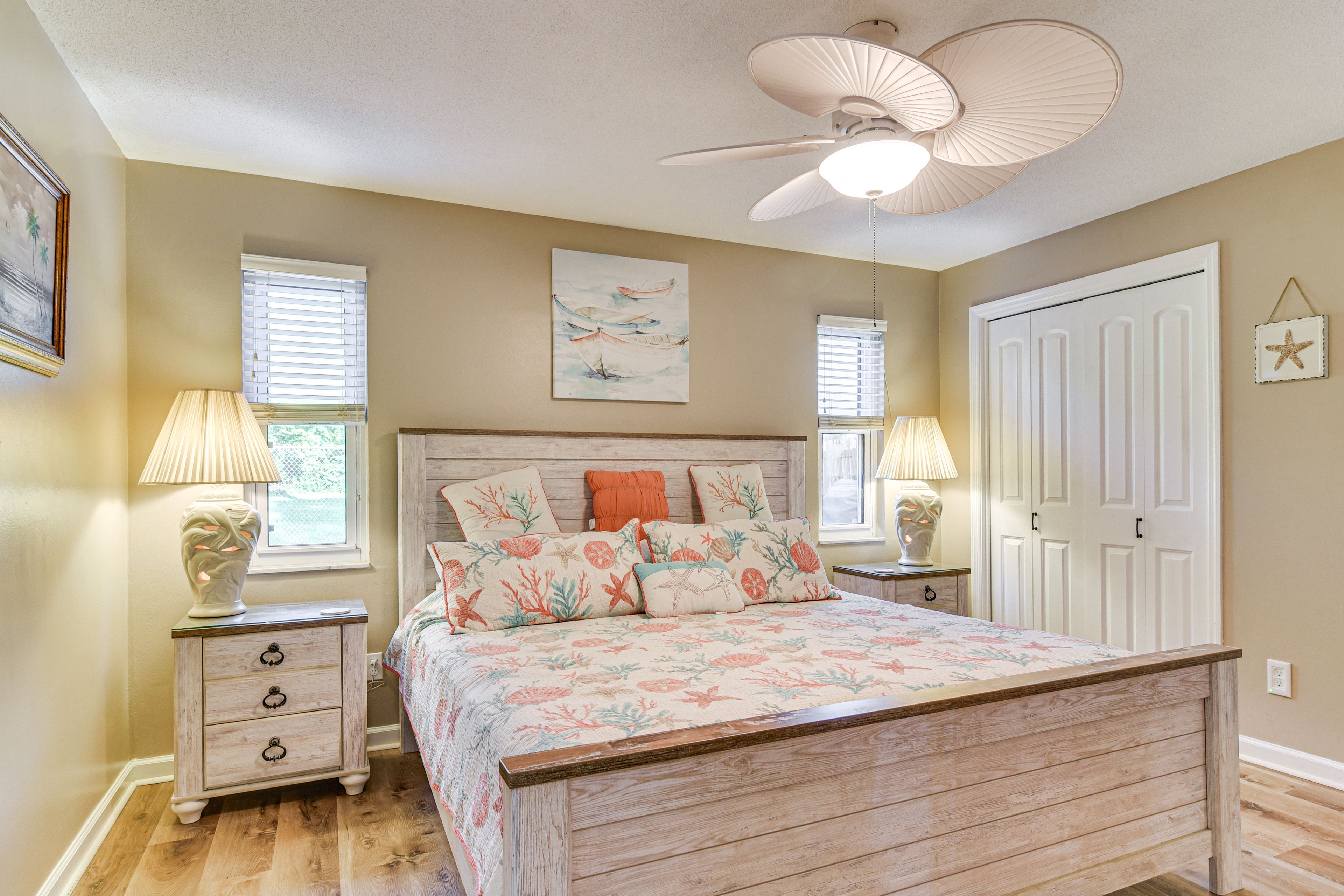 Bedroom 1 | King Bed | Linens