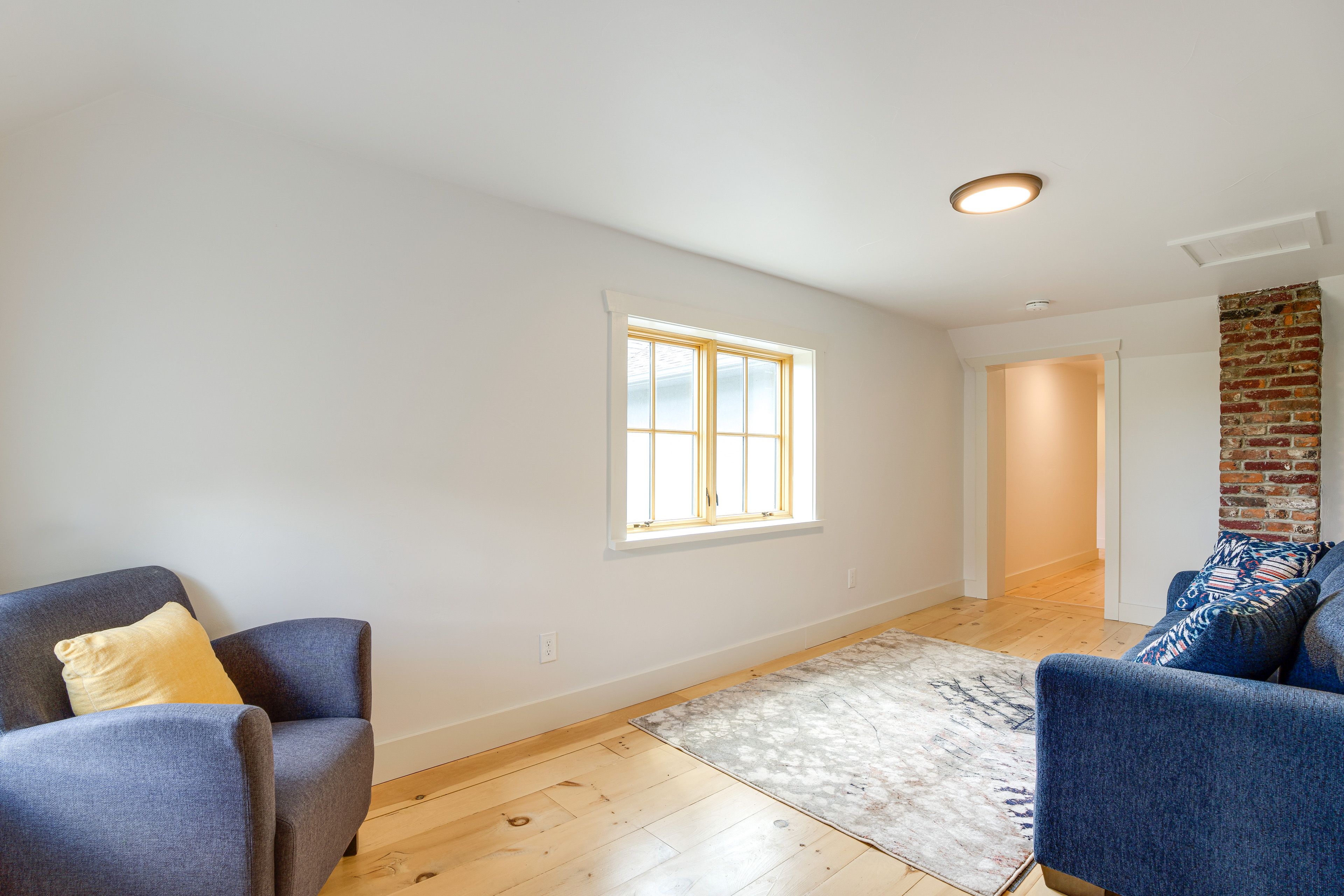 Loft | Queen Sleeper Sofa | 2nd Floor