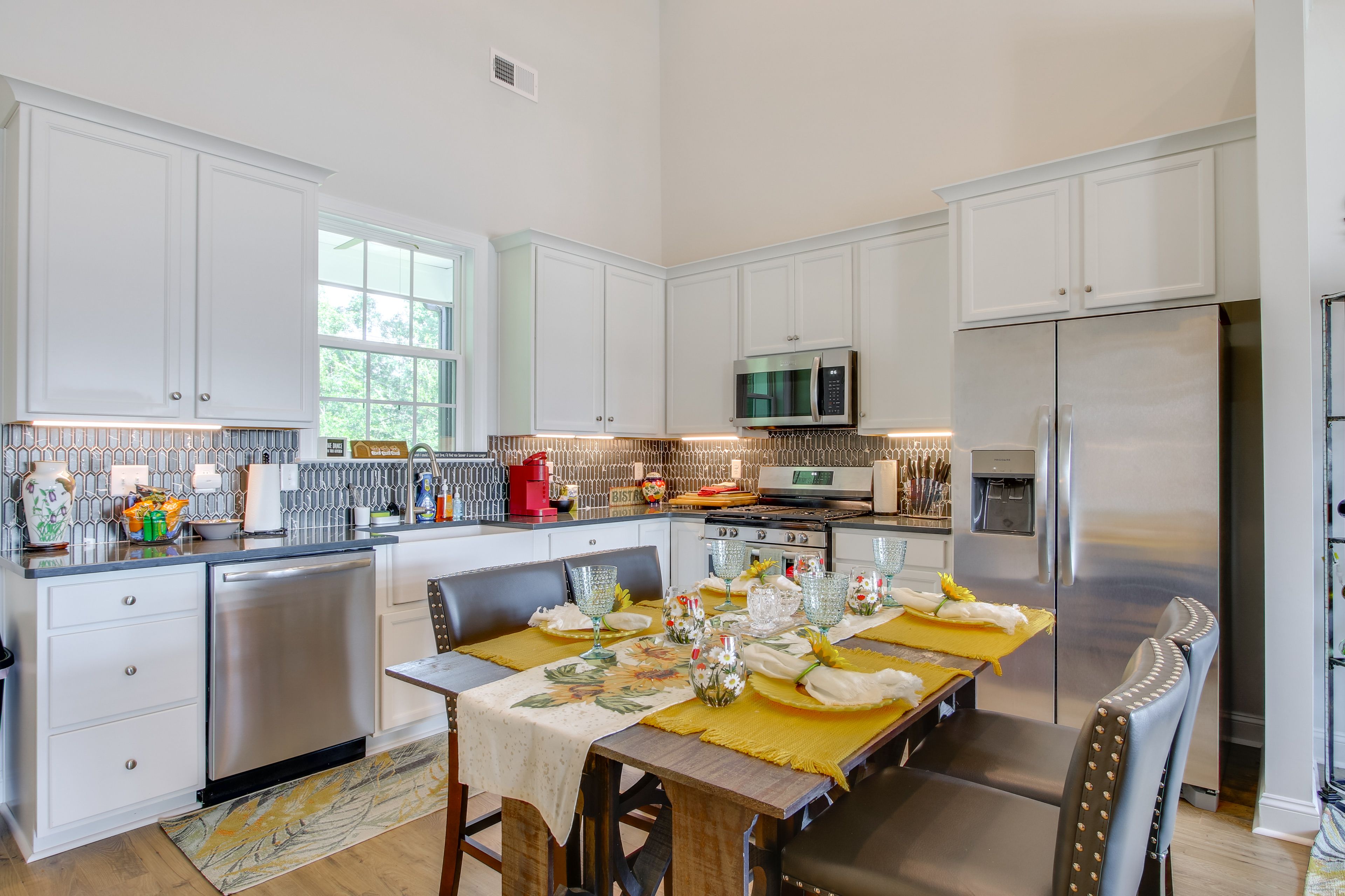 Kitchen | 1st Floor | Keurig Coffee Maker | Blender | Toaster | Cooking Basics
