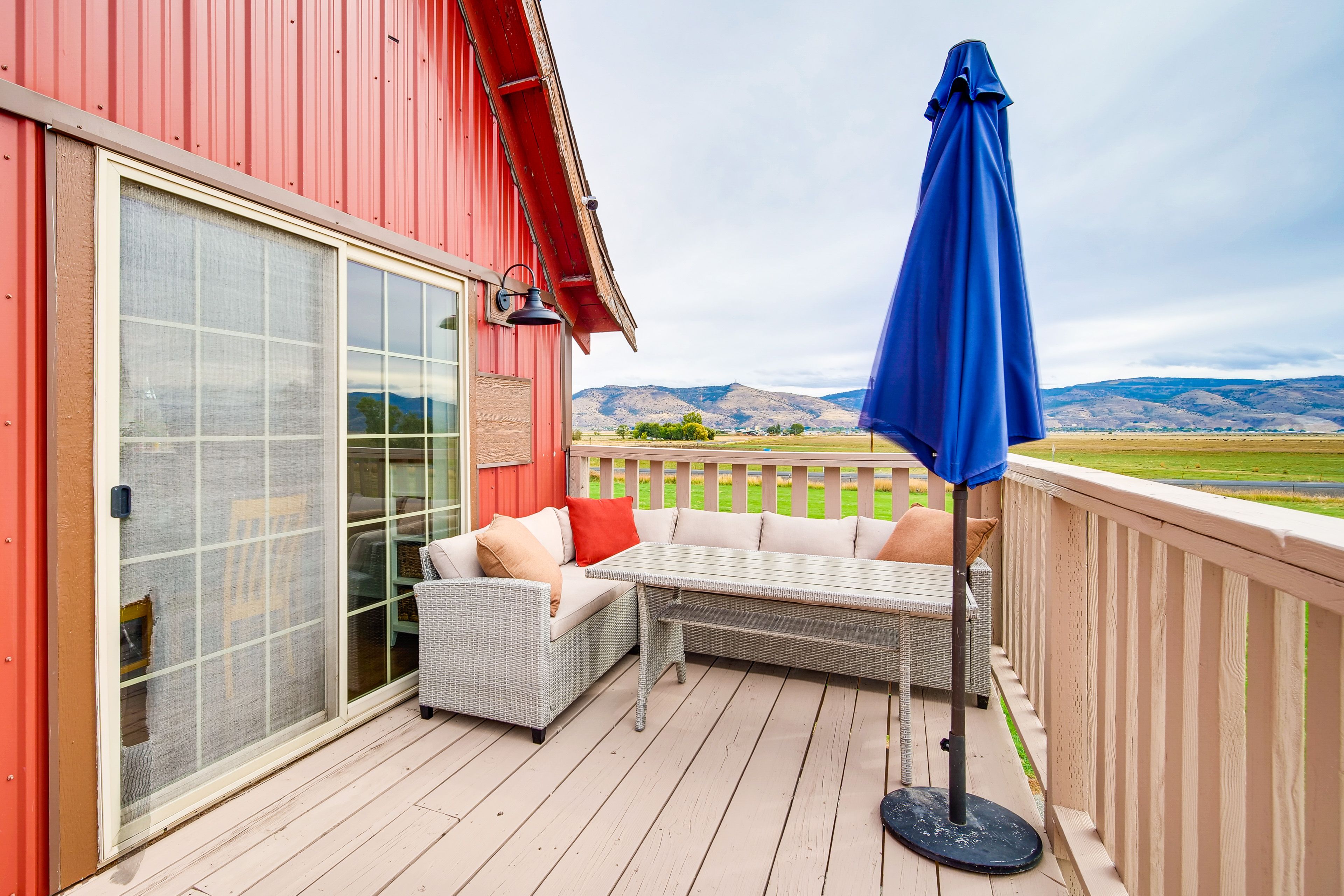 Private Deck | Outdoor Seating | Mountain Views
