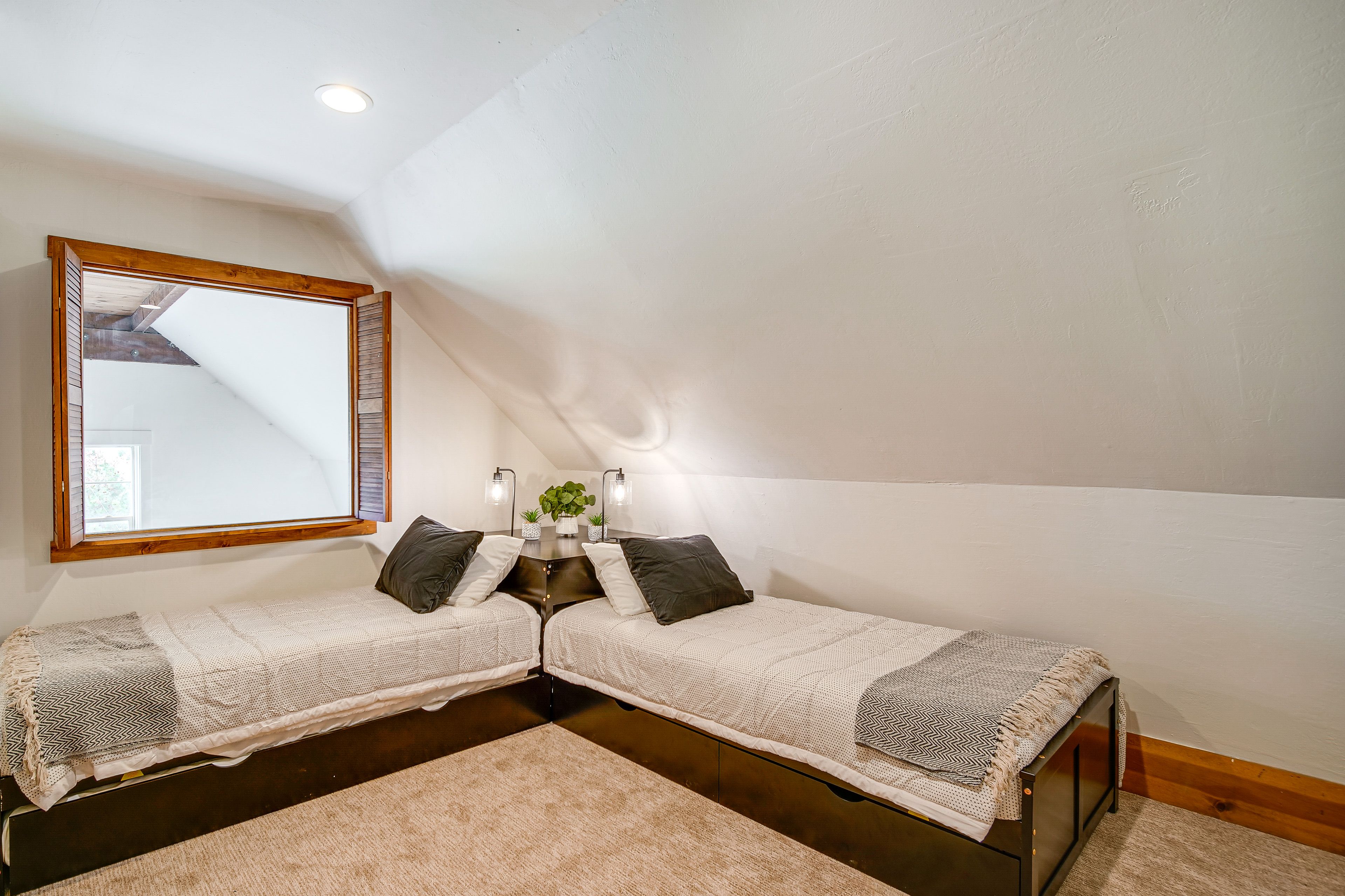 Bedroom 3 | 2 Twin Beds w/ Twin Trundle | 2nd Floor