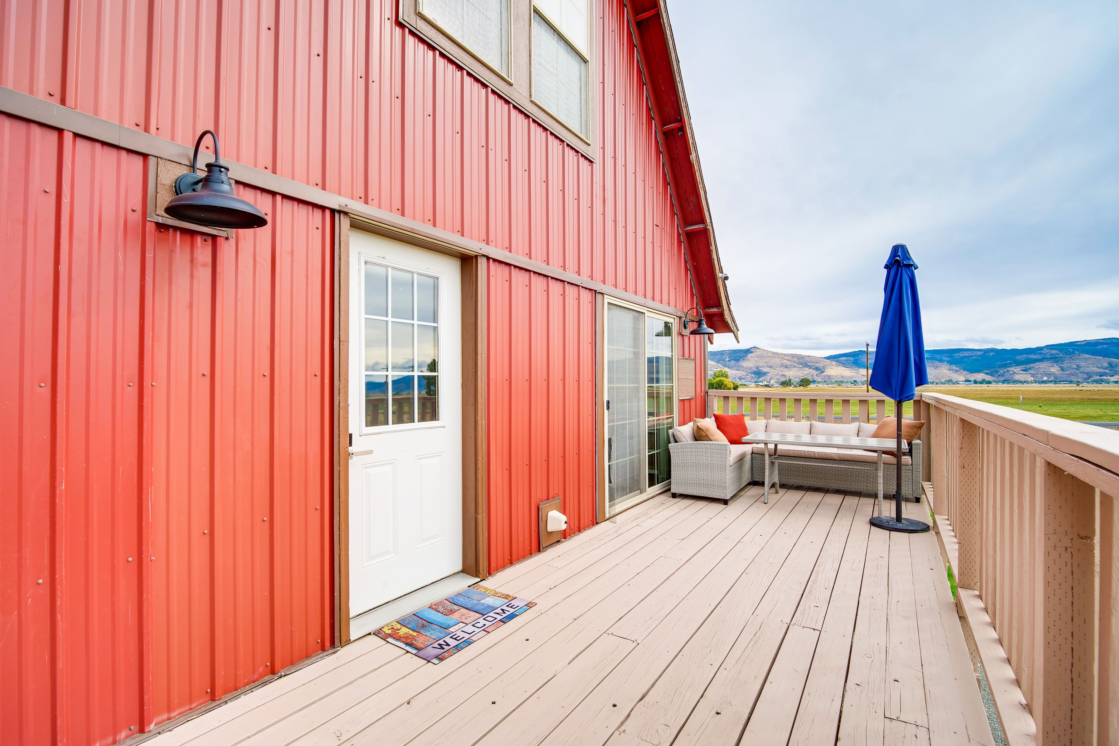 Private Deck | Main Entrance