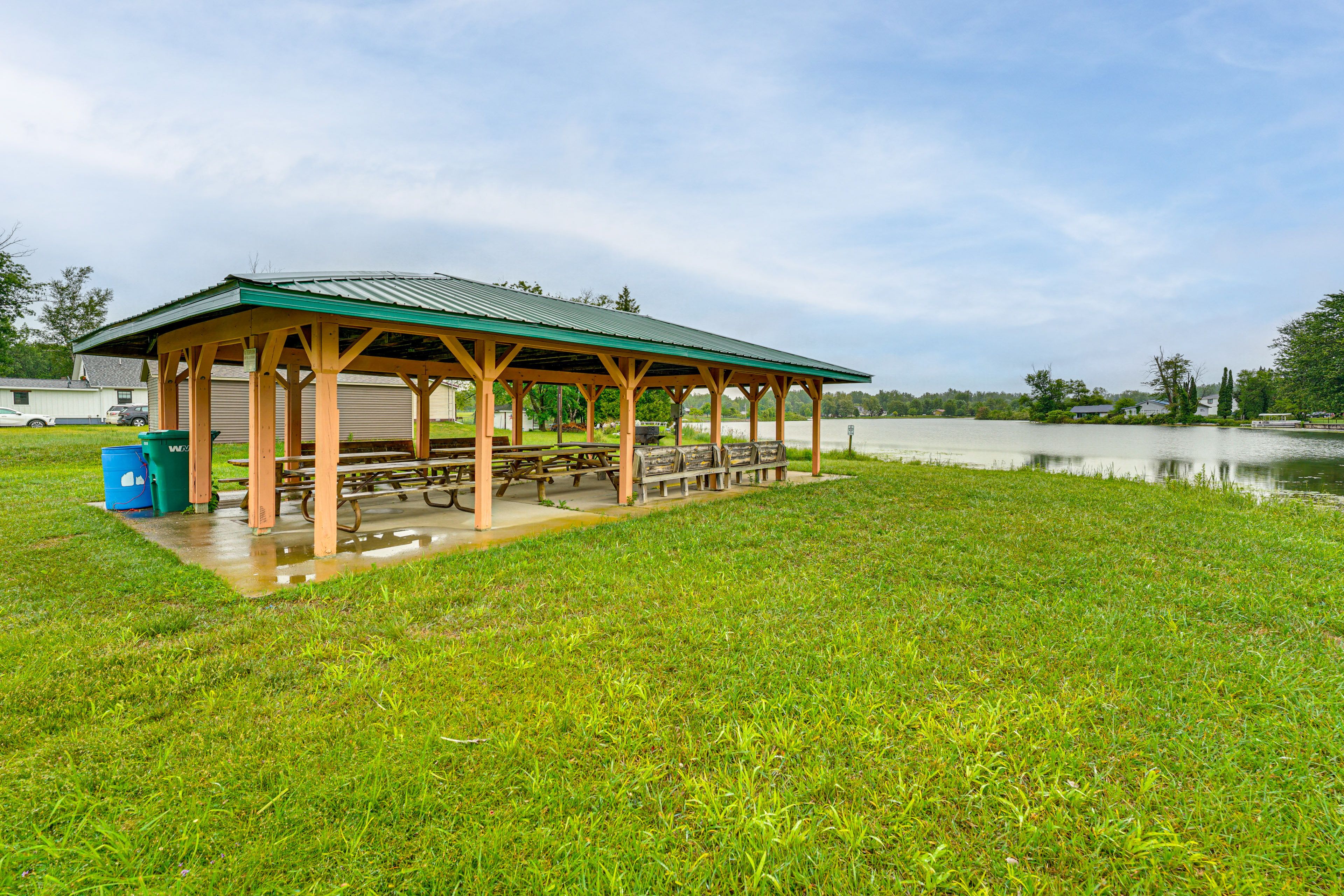 Neighborhood BBQ Pavilion w/ Seating & Grill