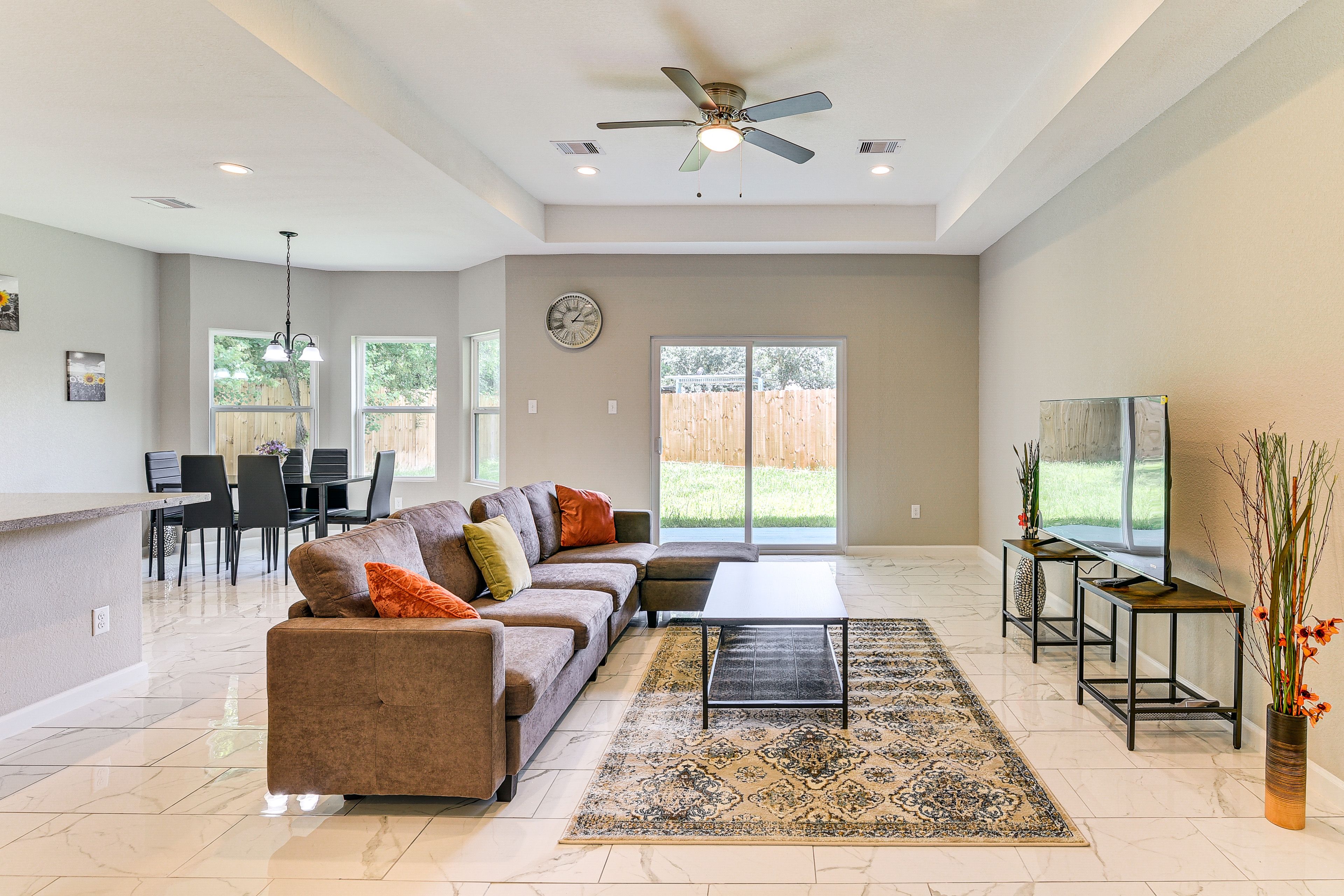Houston Vacation Rental | 3BR | 2BA | 1,742 Sq Ft | 2 Steps to Enter