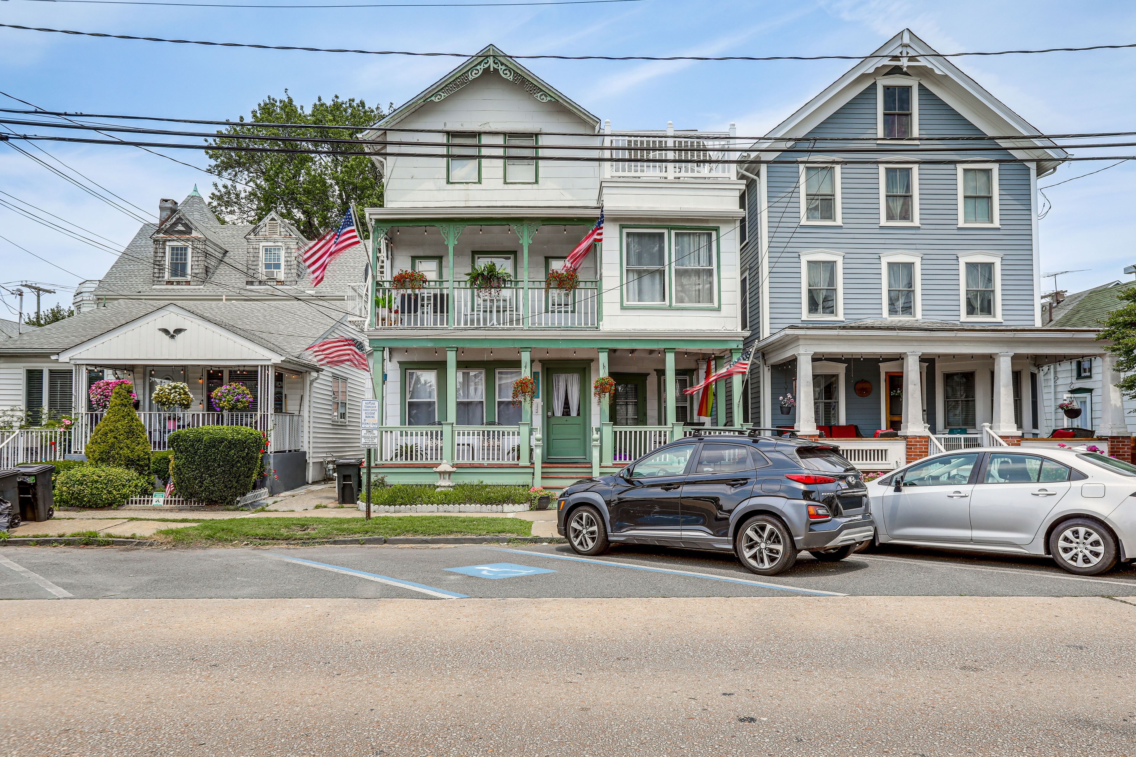 Parking | Free Street Parking (First-Come, First-Served)
