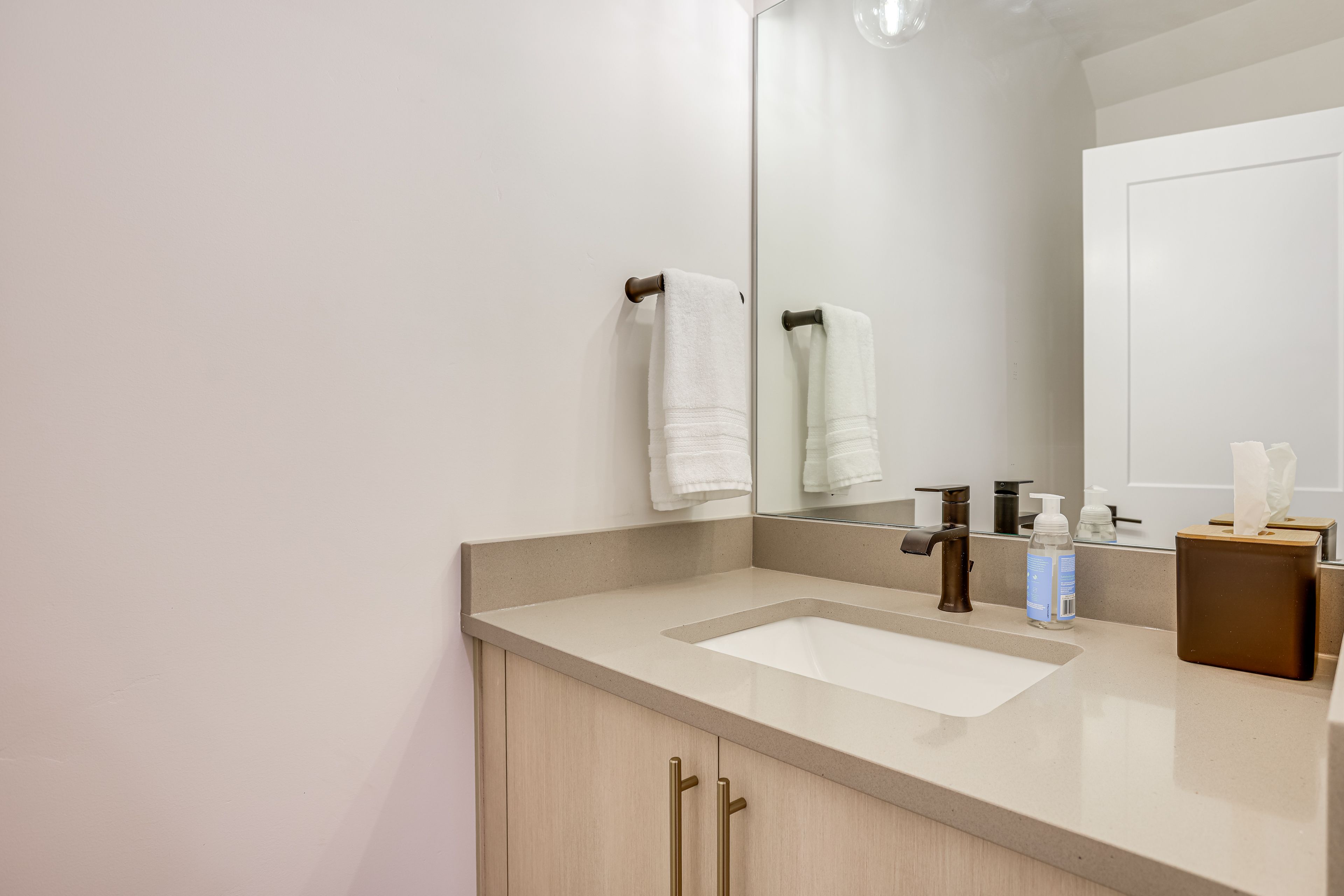 Half Bathroom | 1st Floor