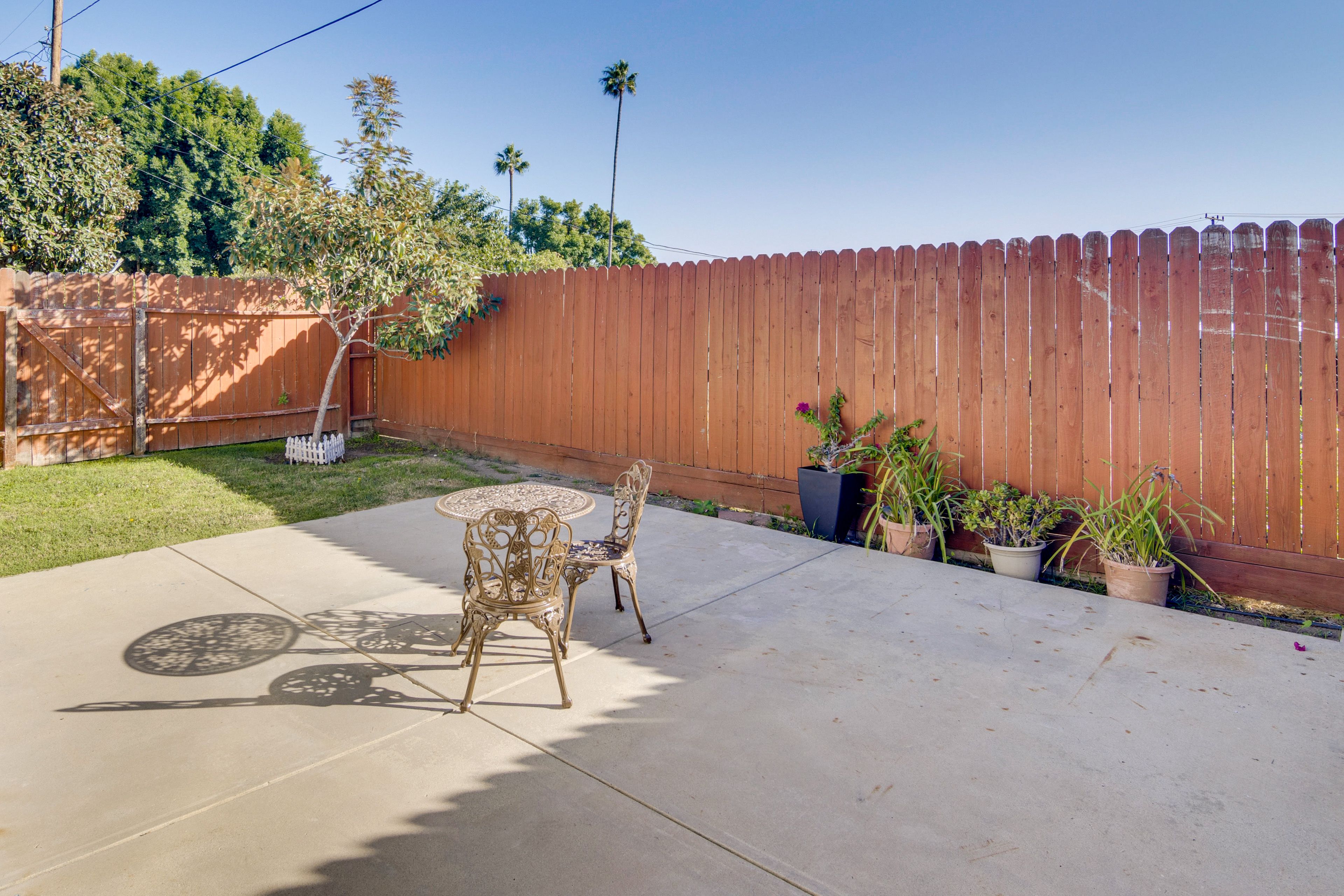 Private Patio & Yard