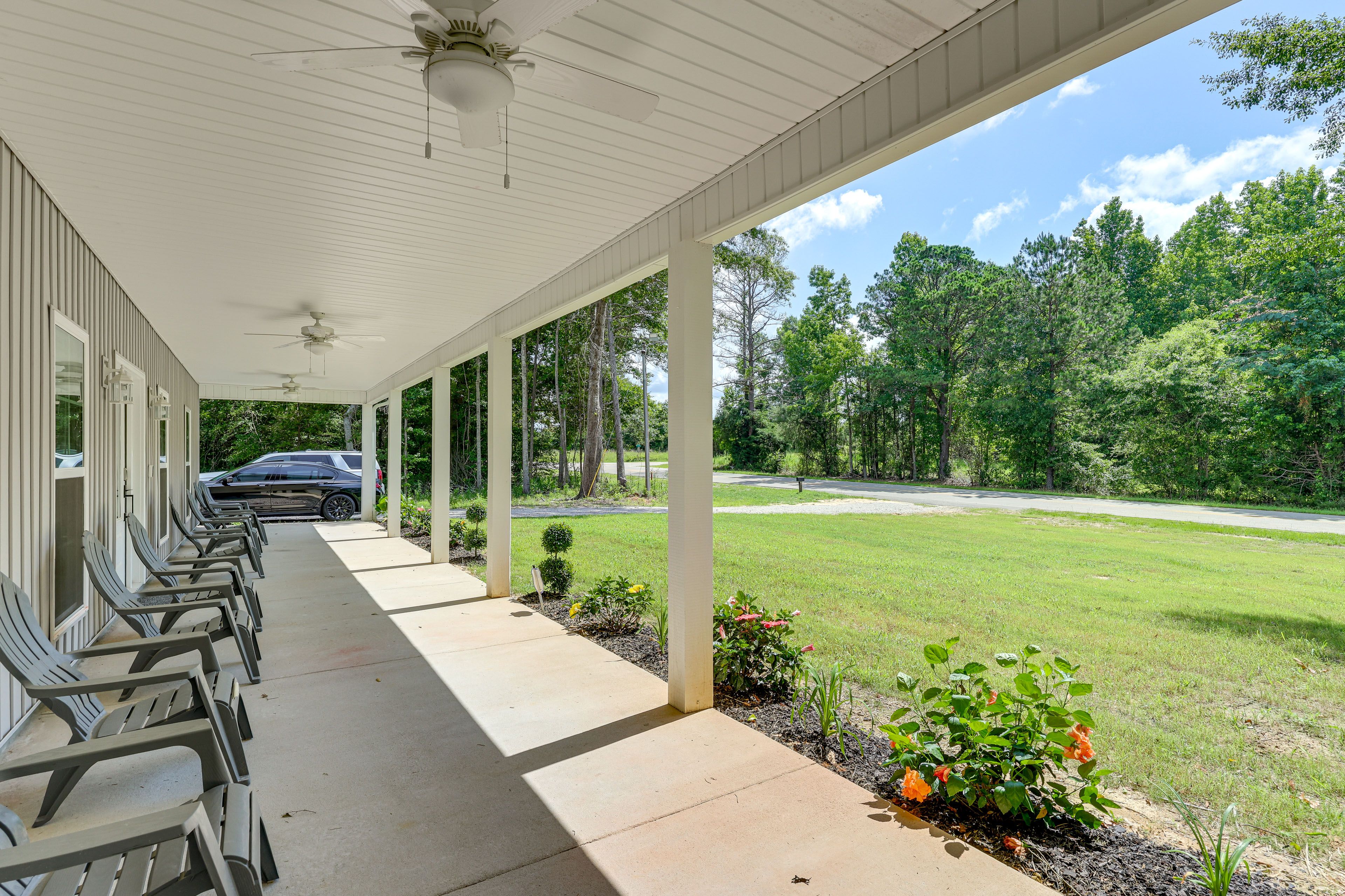 Covered Porch | Outdoor Seating
