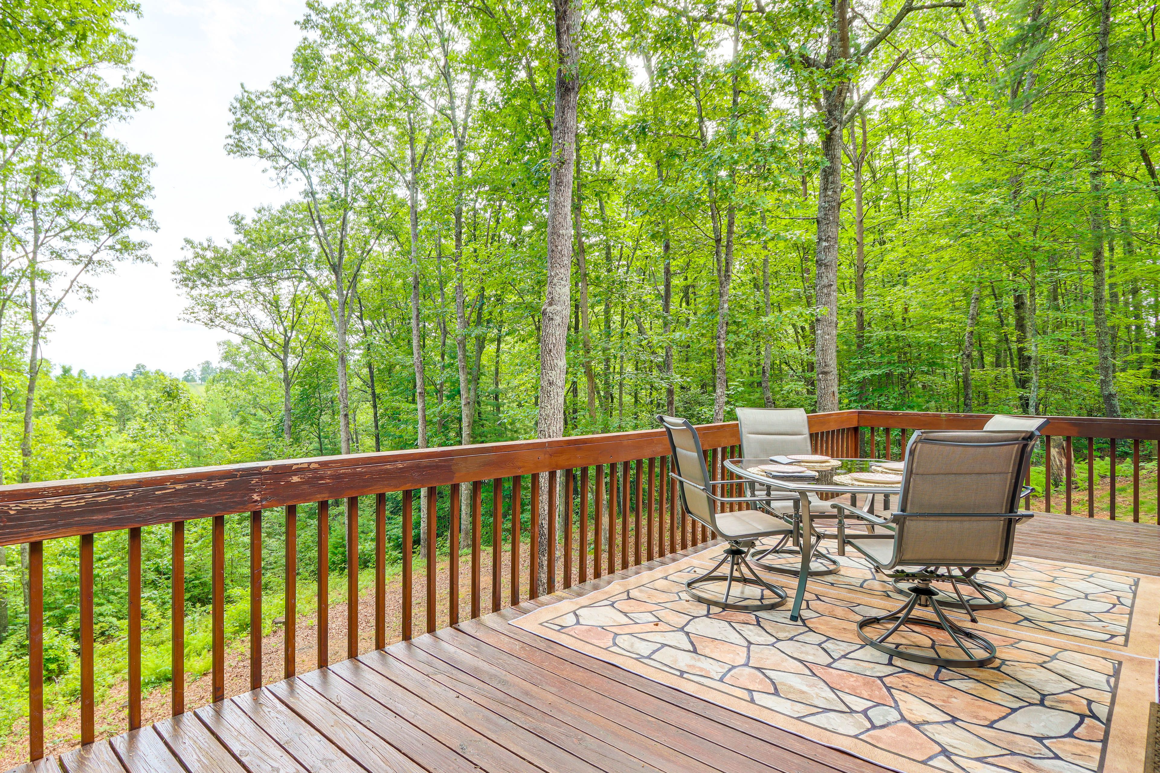Wraparound Deck