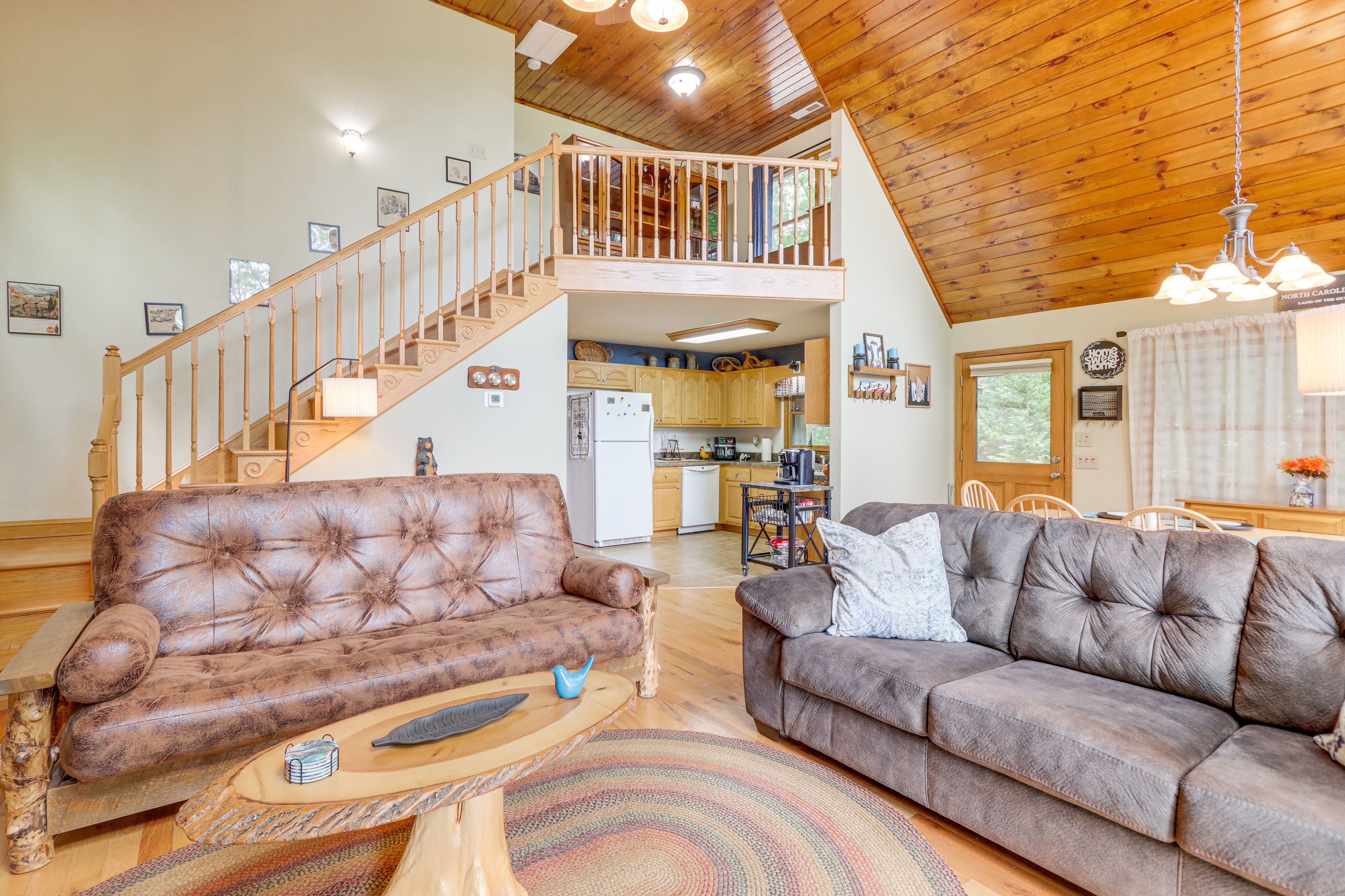 Living Room | 2-Story Cabin | Open Floor Plan | Central A/C & Heat
