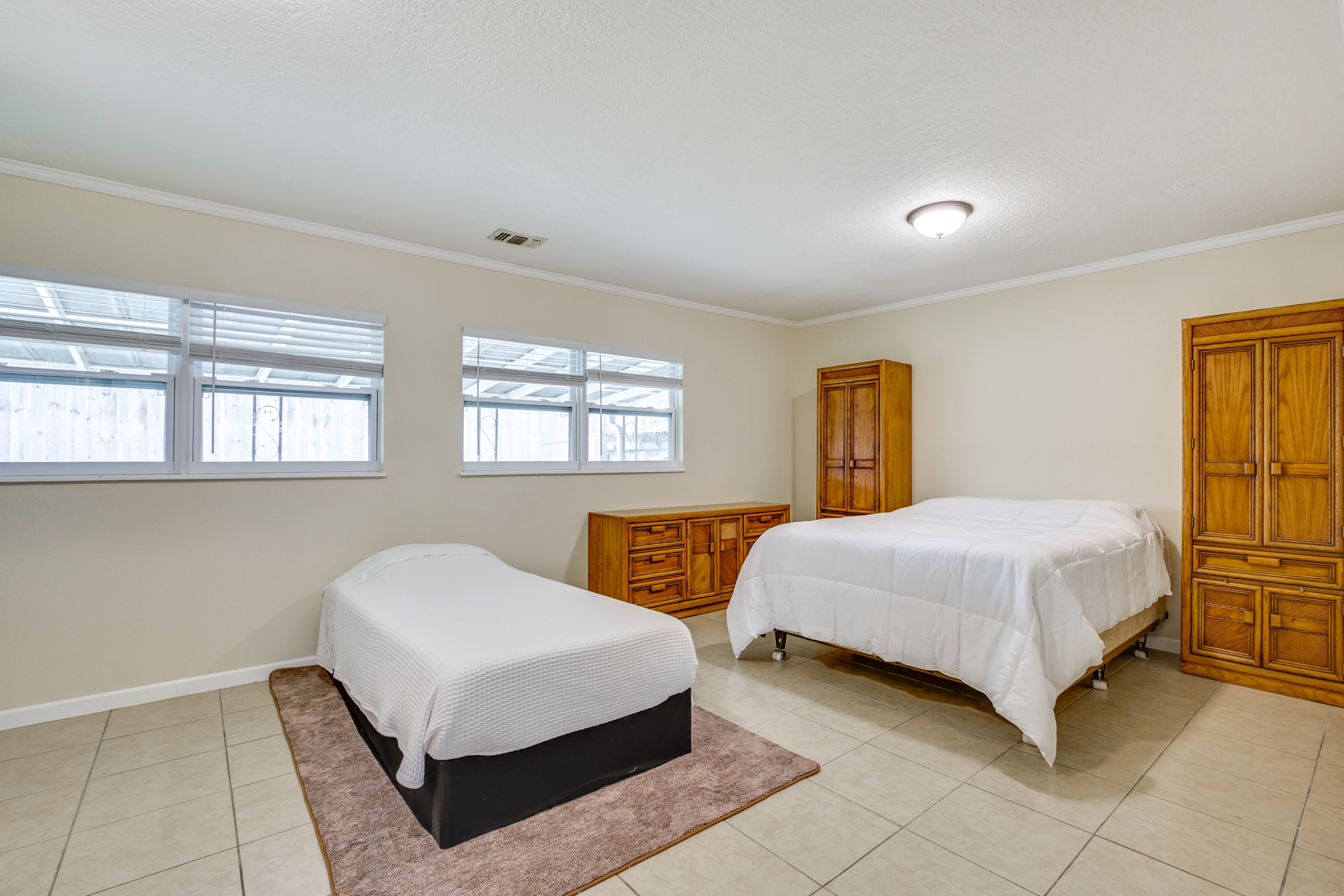 Bedroom | Queen Bed | Twin XL Bed | Linens Provided