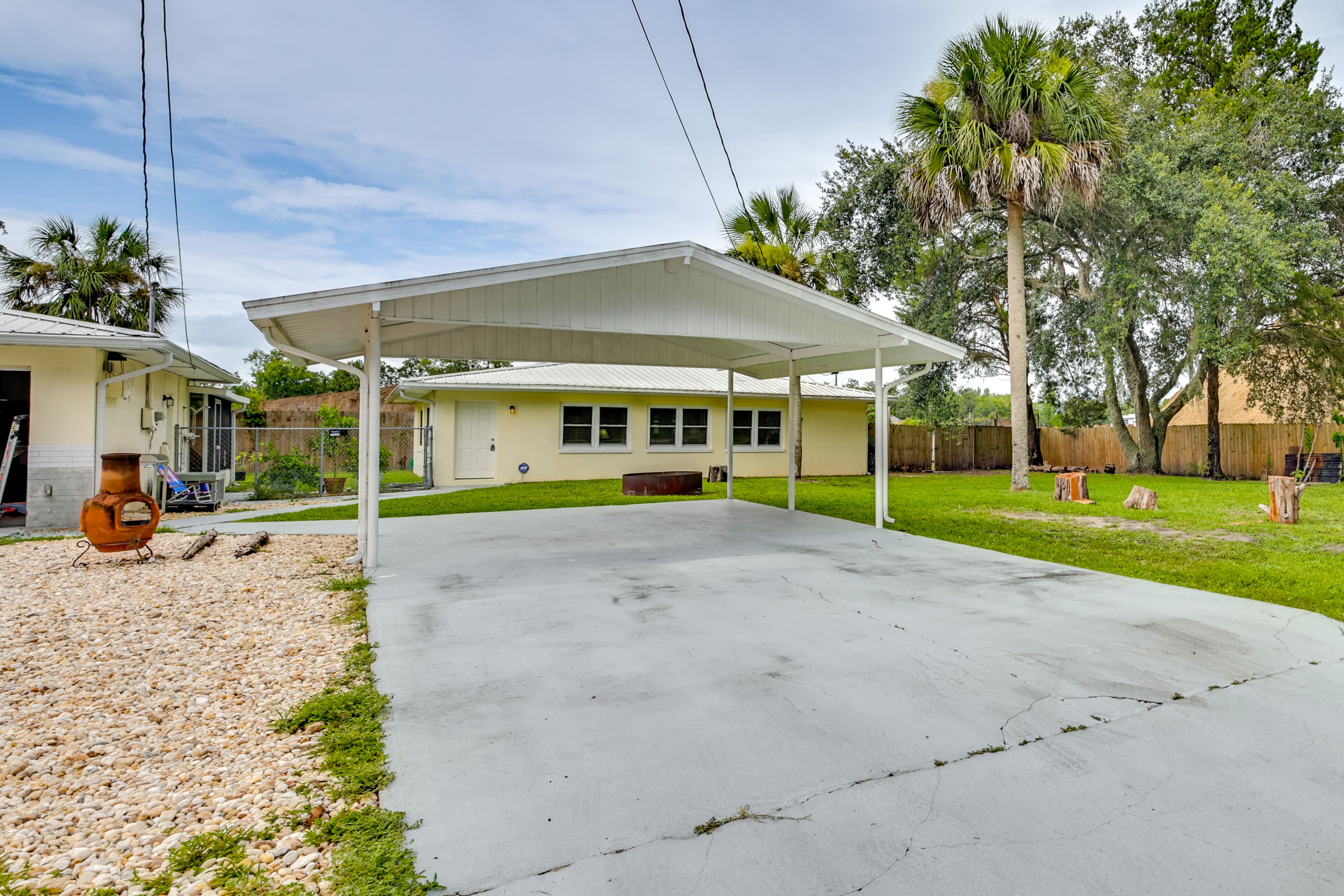 Parking | Driveway (6+ Vehicles)