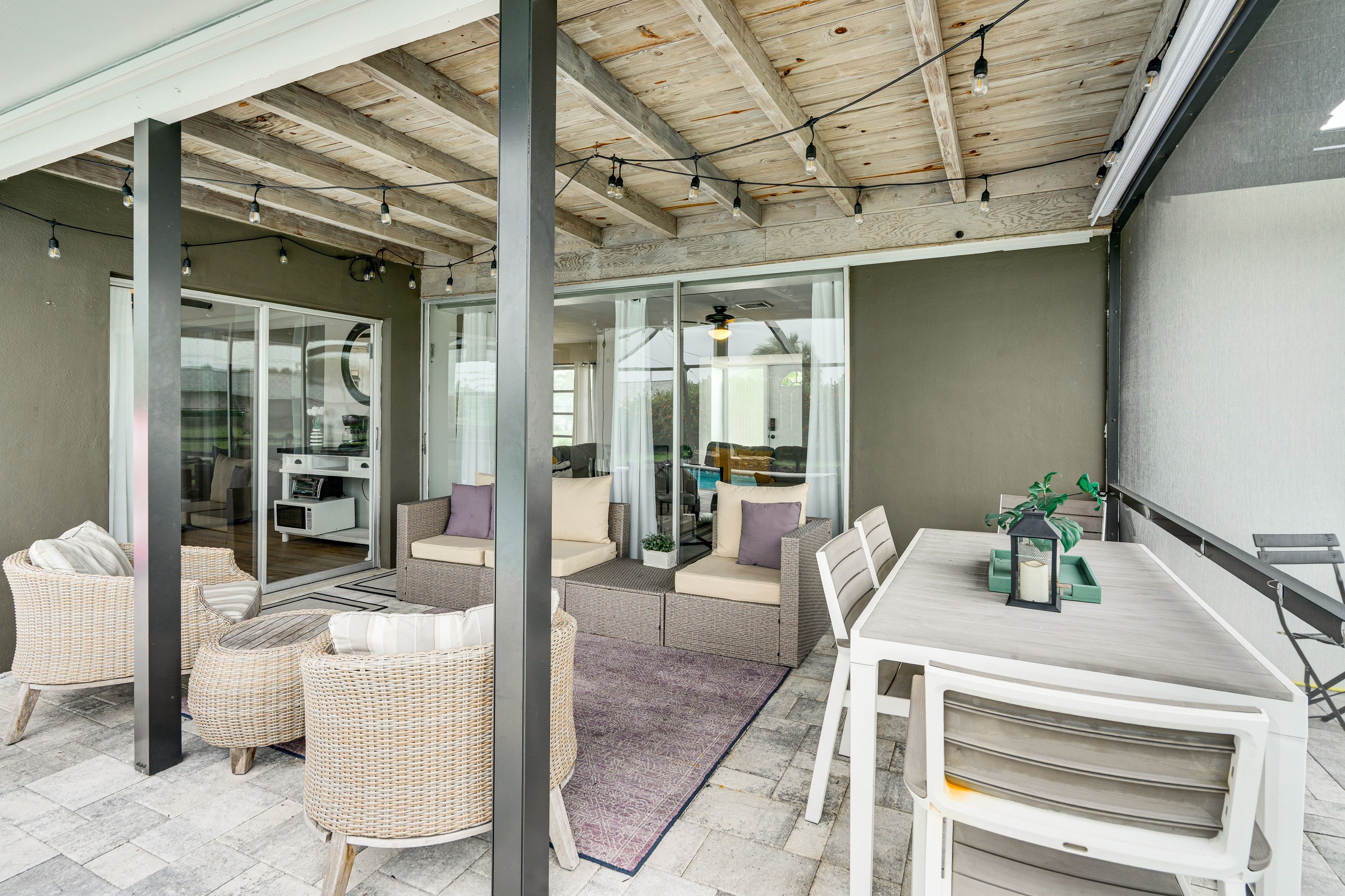 Patio | Outdoor Seating