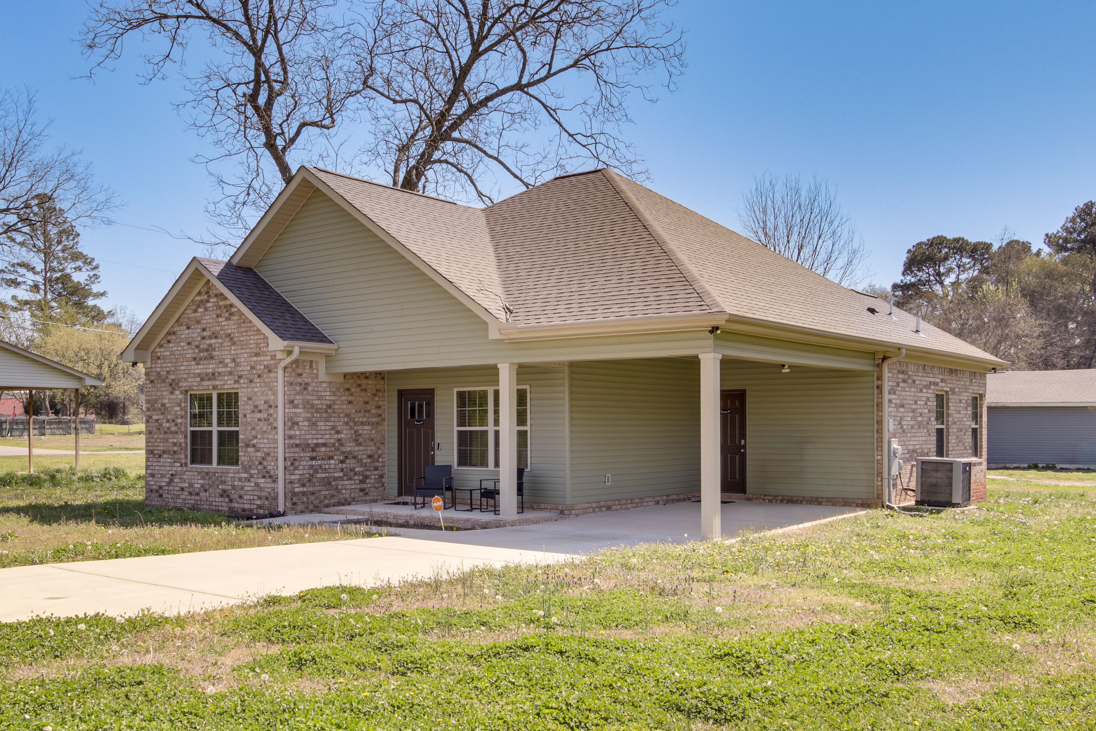 Parking | Driveway (2 Vehicles)